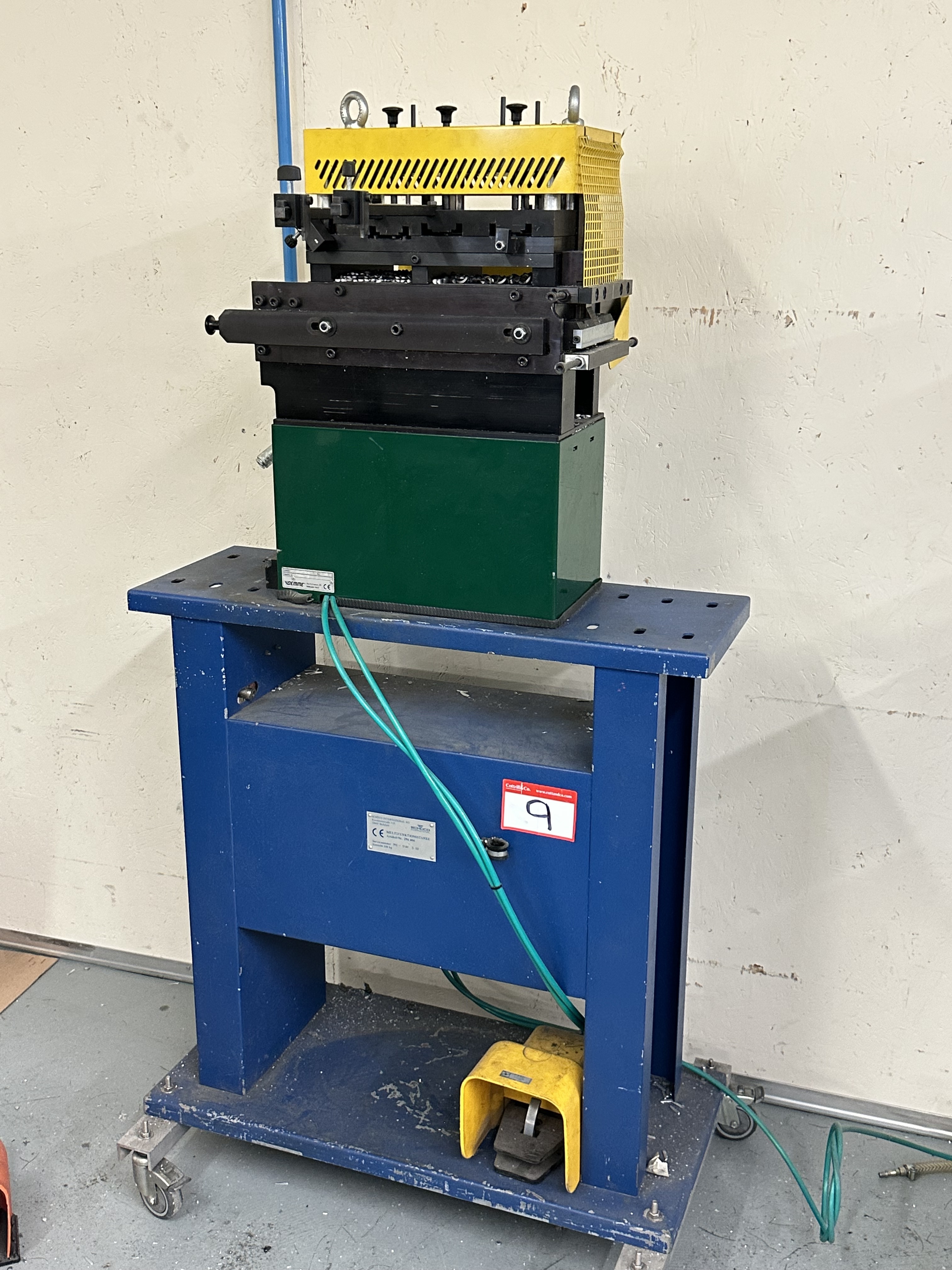 Schuco 296 406 Multifunction Press (2002)