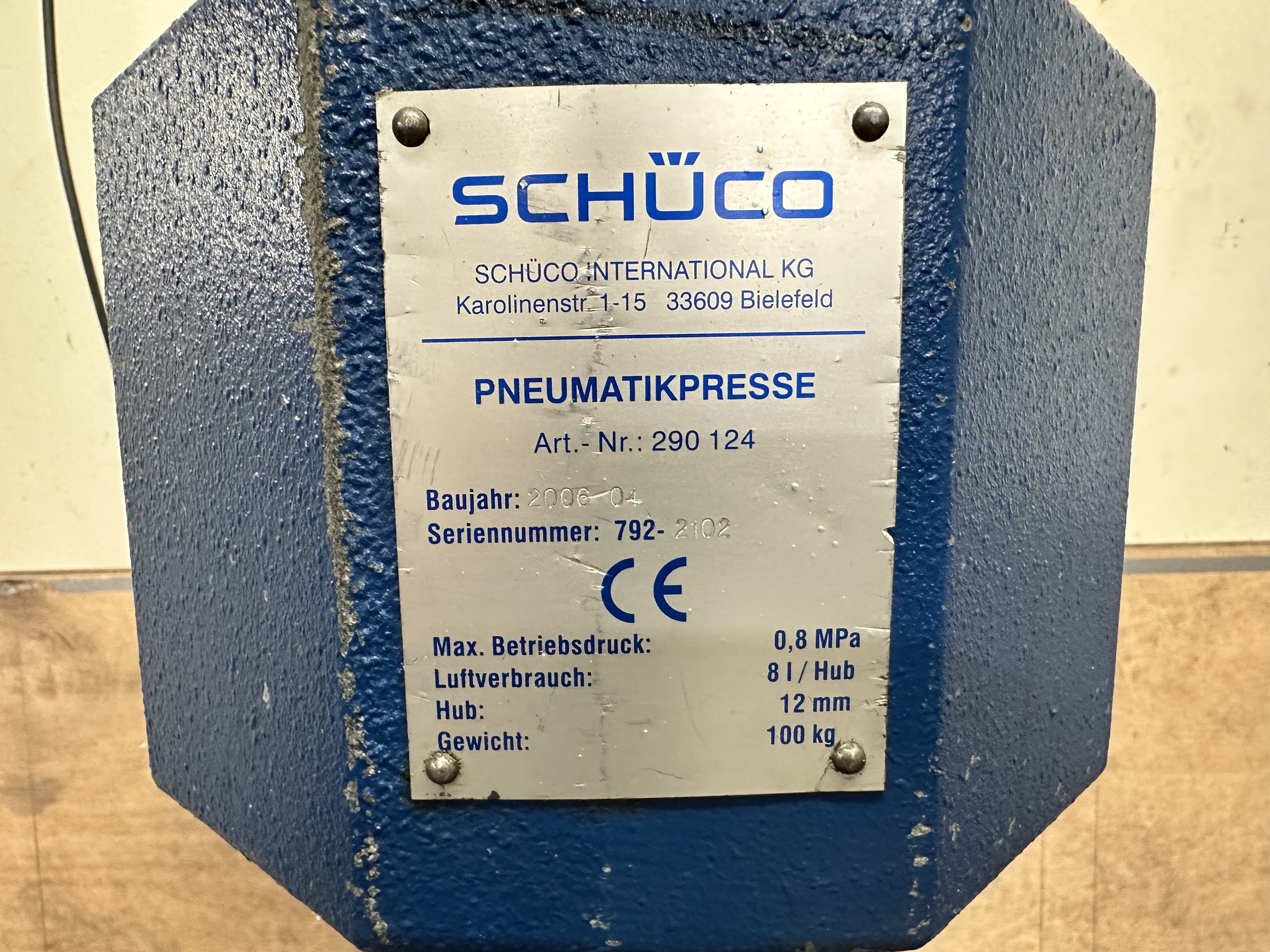 Schuco 290 124 Pnuematic Press. (2006)