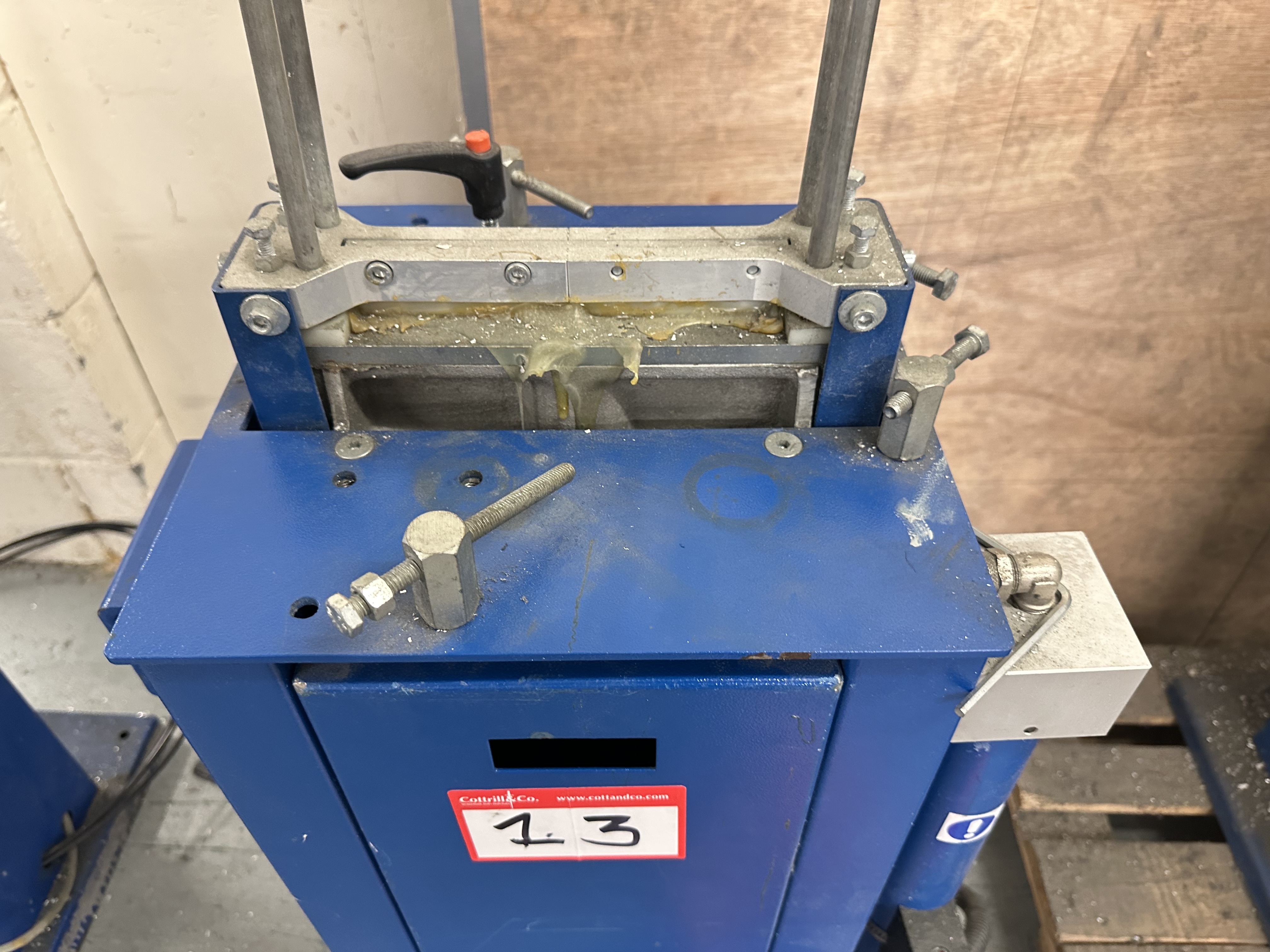 Schuco PGA (282 020) Pneumatic Press. (2010)