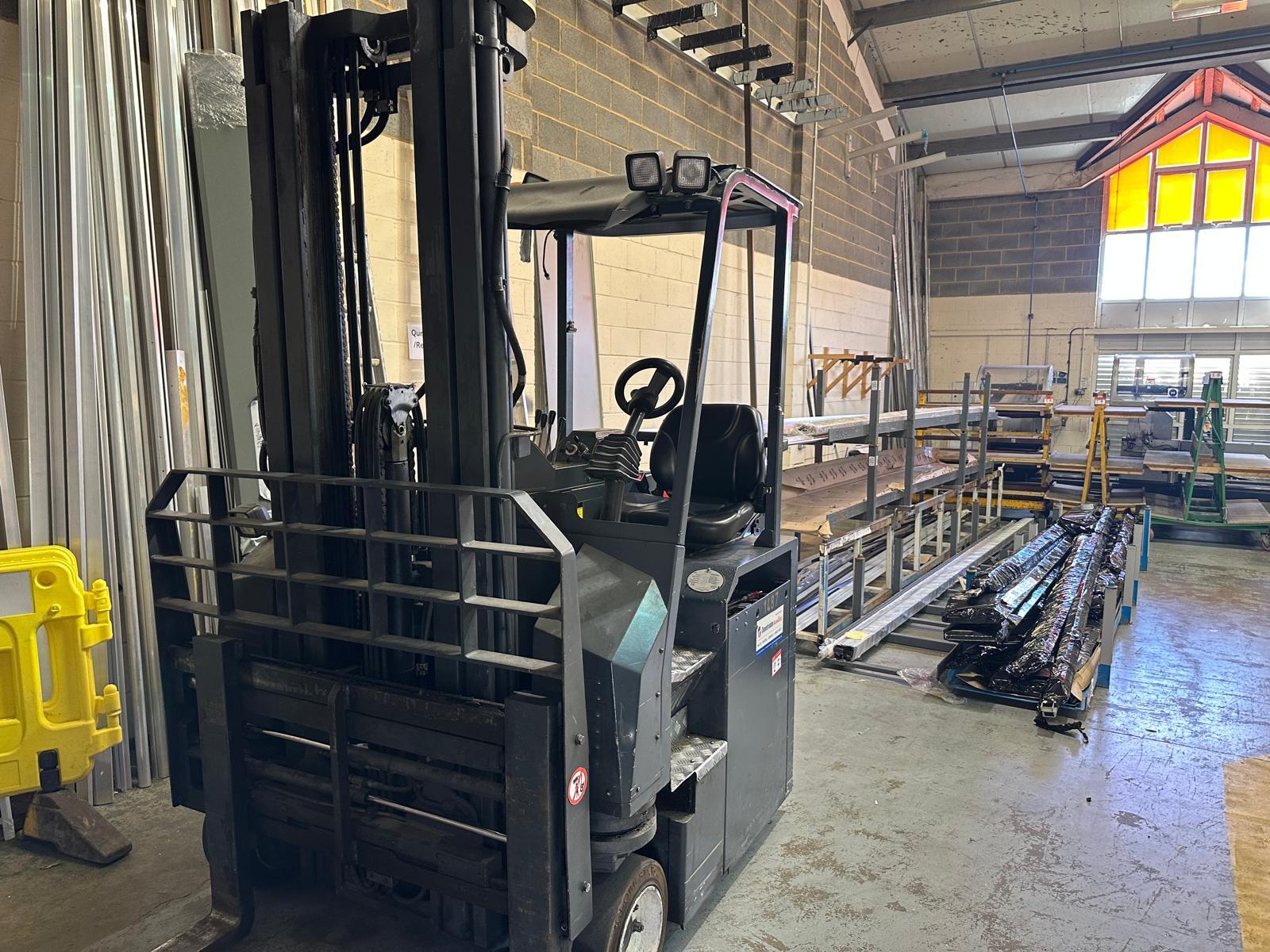 CombiLift Front and Side Loader Electric Fork Lift Truck, Model CBE 2500
