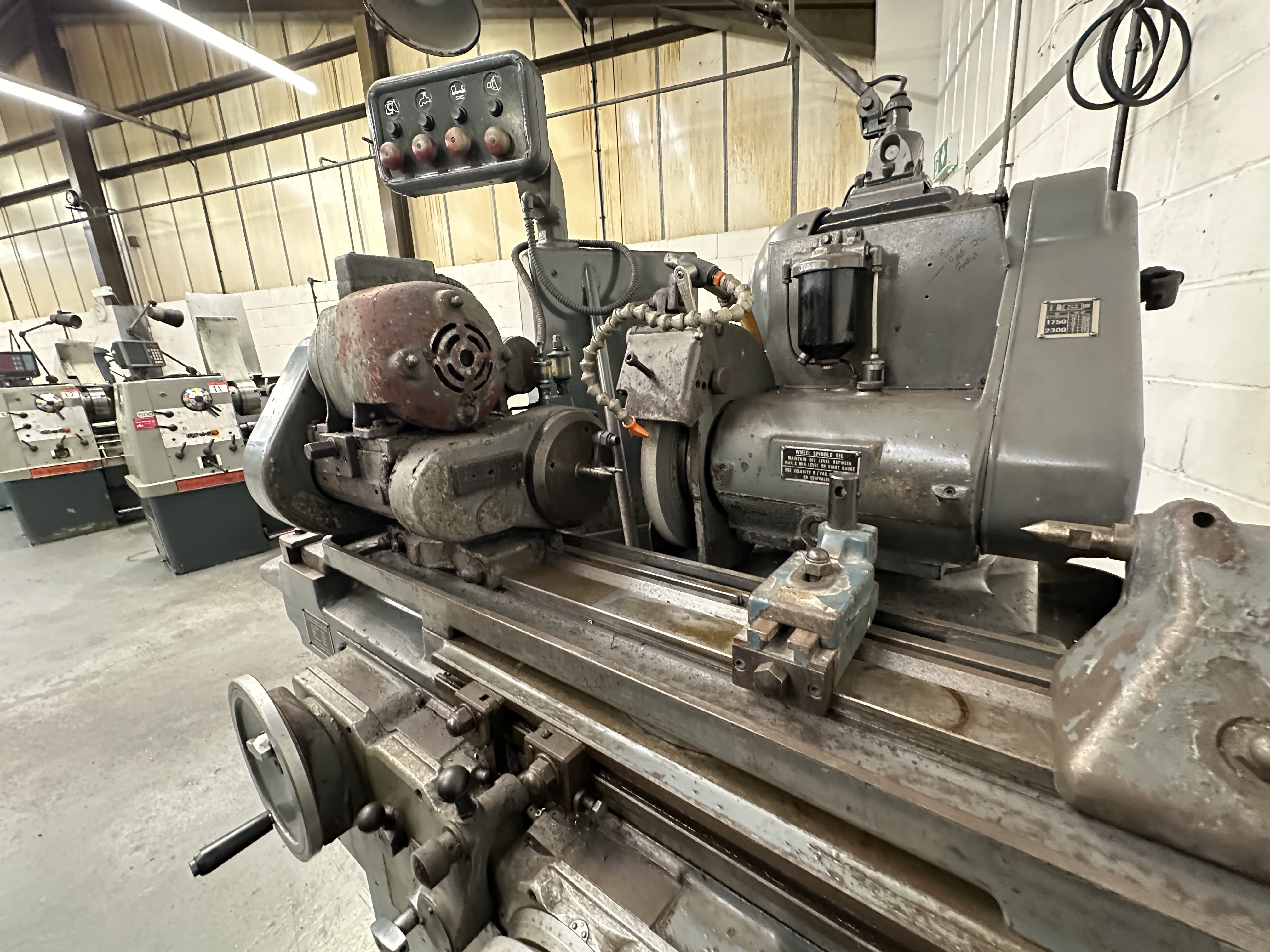 Jones & Shipman 1310 Universal Cylindrical Grinder