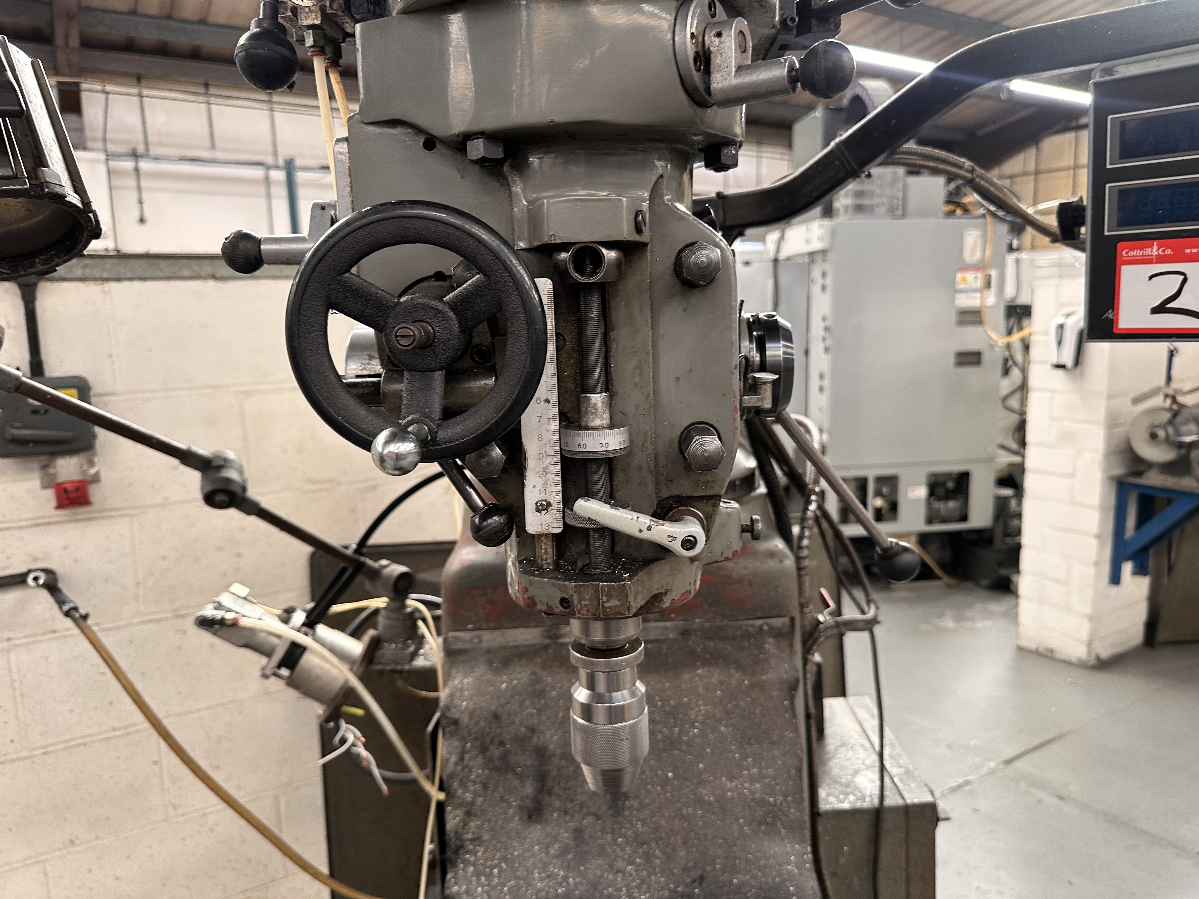 XYZ KRV2000 Turret Milling Machine with Acu-rite 2 Axis DRO (1997)