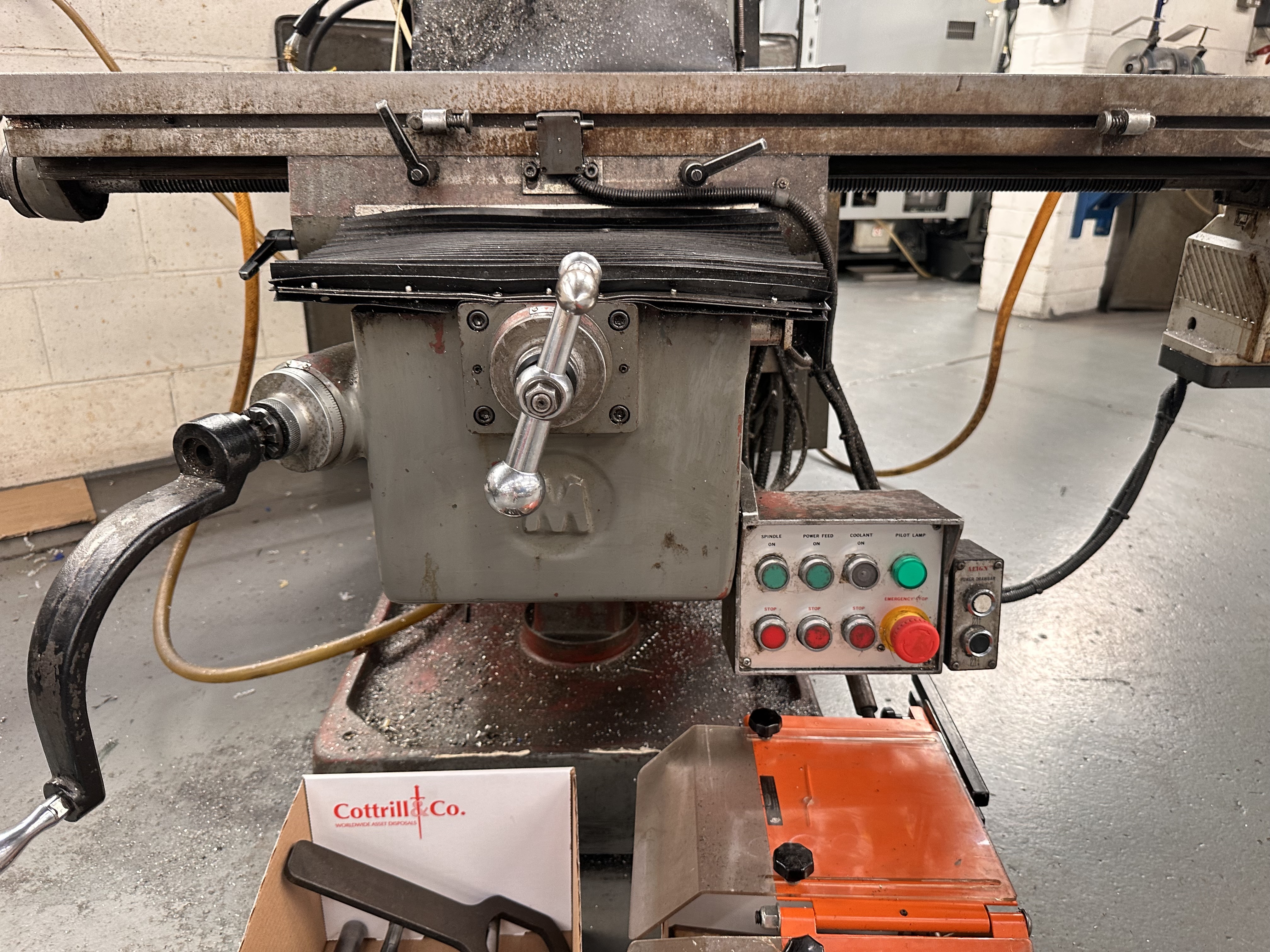 XYZ KRV2000 Turret Milling Machine with Acu-rite 2 Axis DRO (1997)