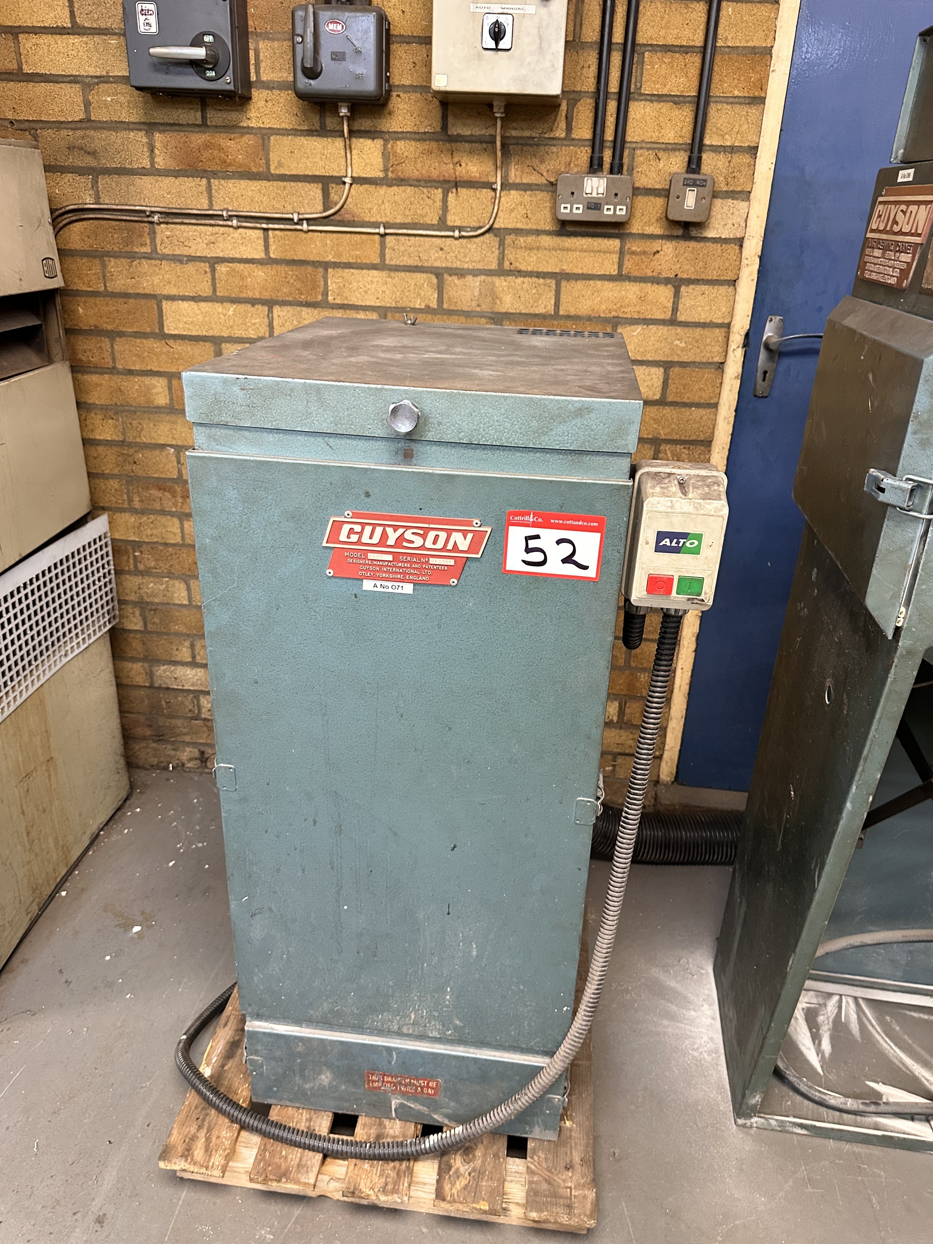 Guyson Reach In Media Blast Cabinet with Extractor