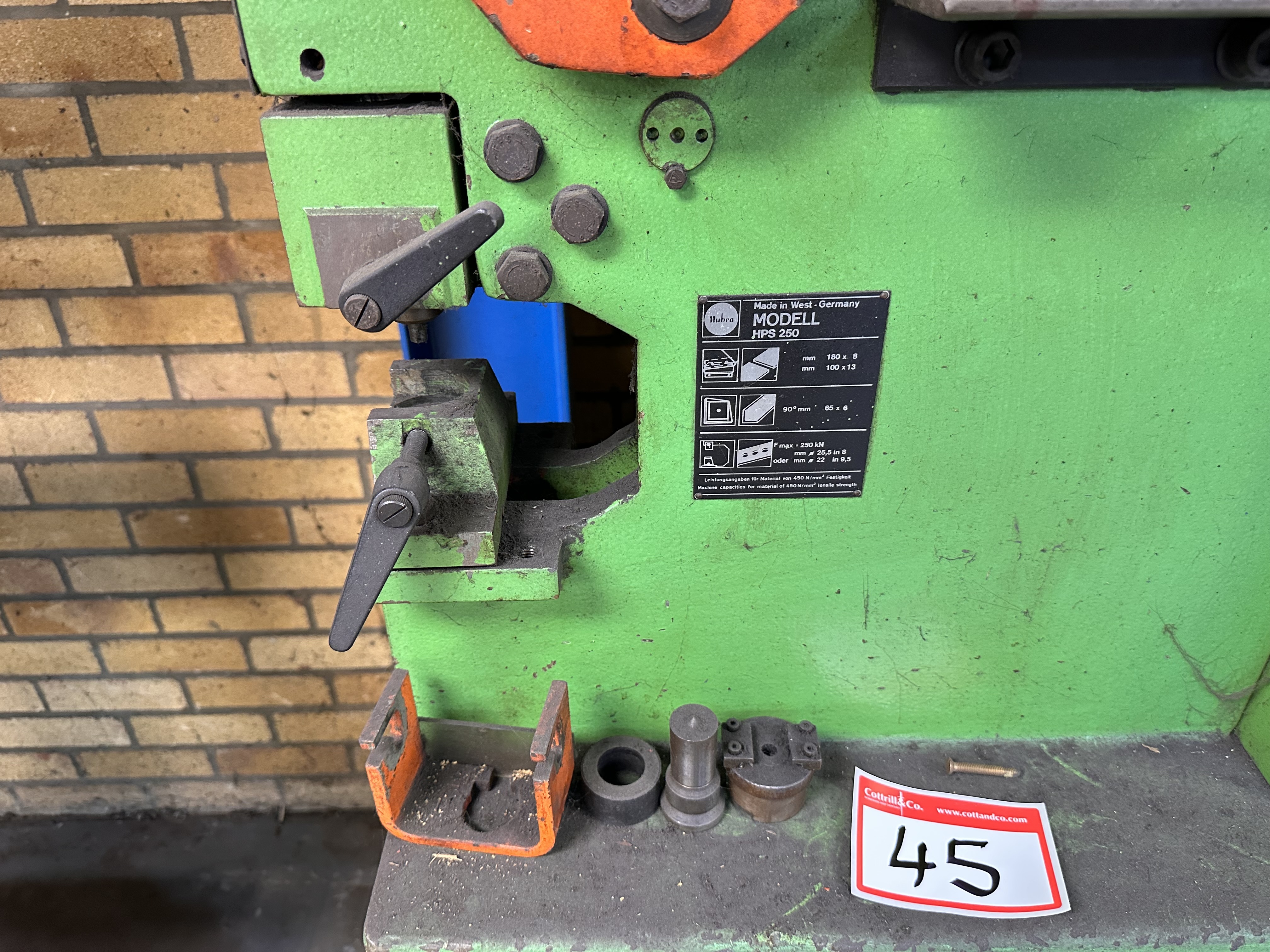 Mubea HPS-200 Metalworker