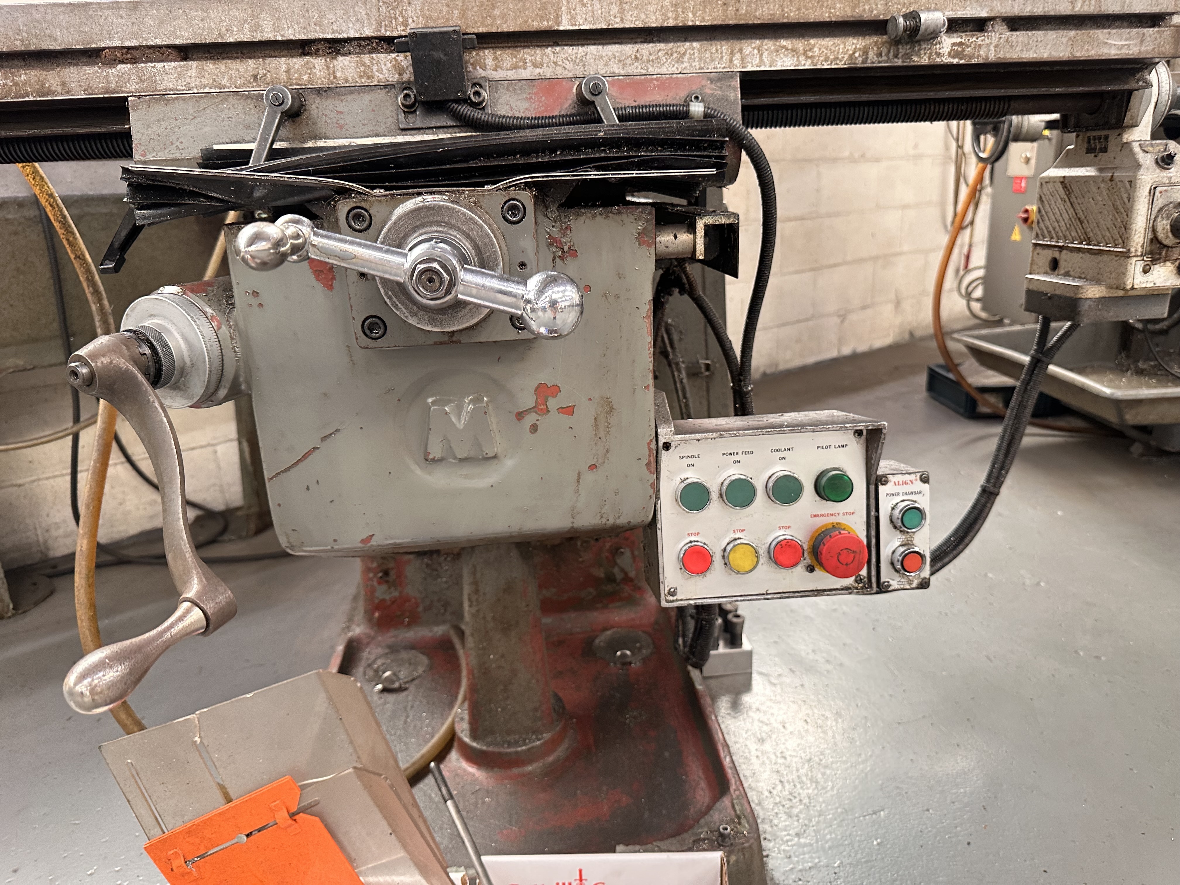 XYZ KRV2000 Turret Milling Machine with Acu-rite 2 Axis DRO (1997)