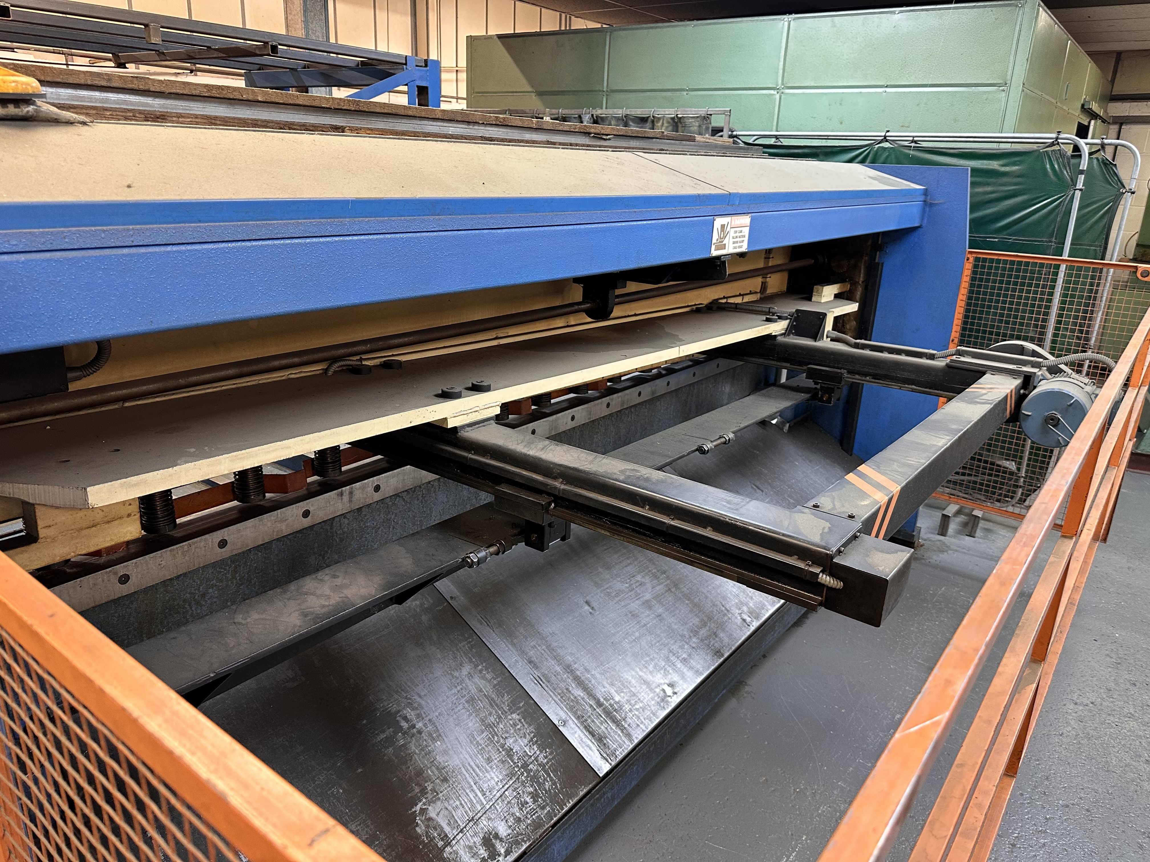 Megobal Megaform GHE-3006 Guillotine