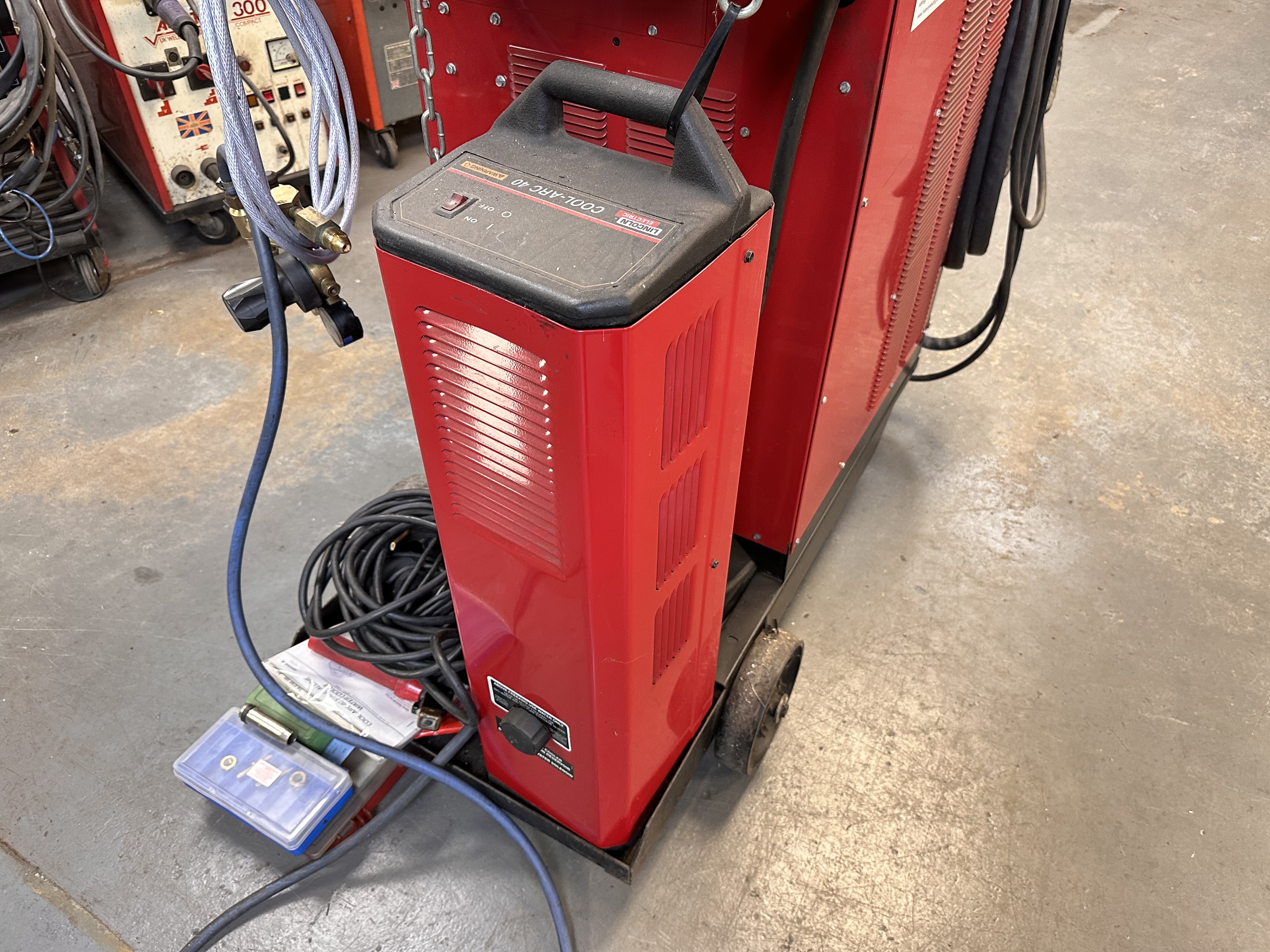 Lincoln Electronic Square Wave Tig 355