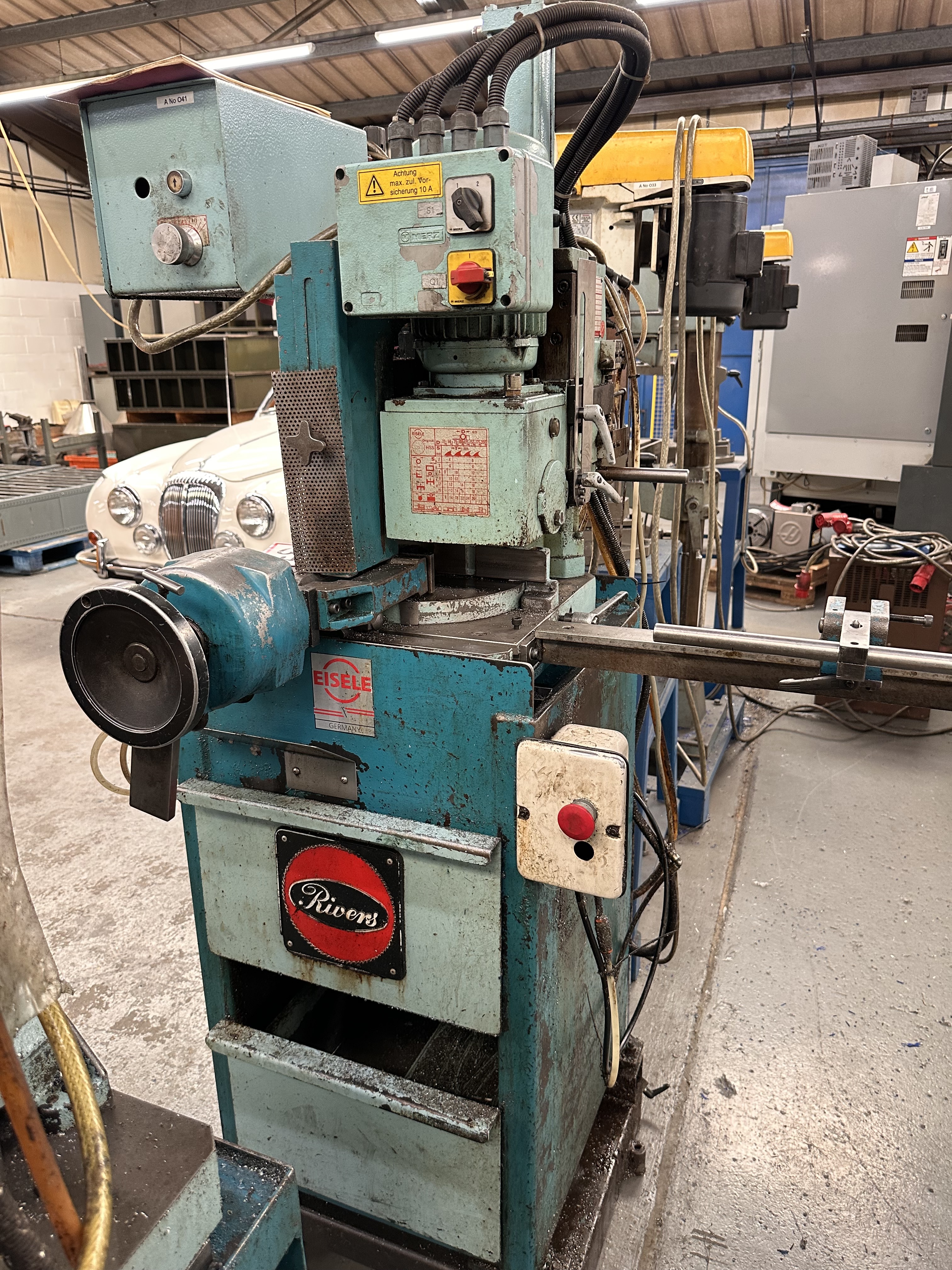 Rivers VMS 300 PV Cut Off Saw