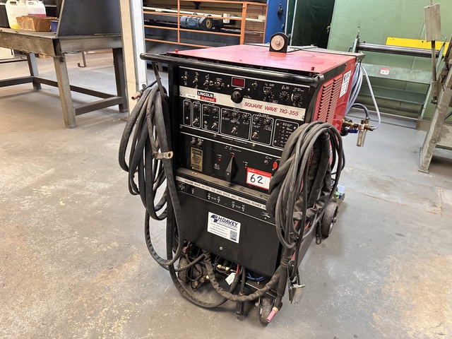 Lincoln Electronic Square Wave Tig 355