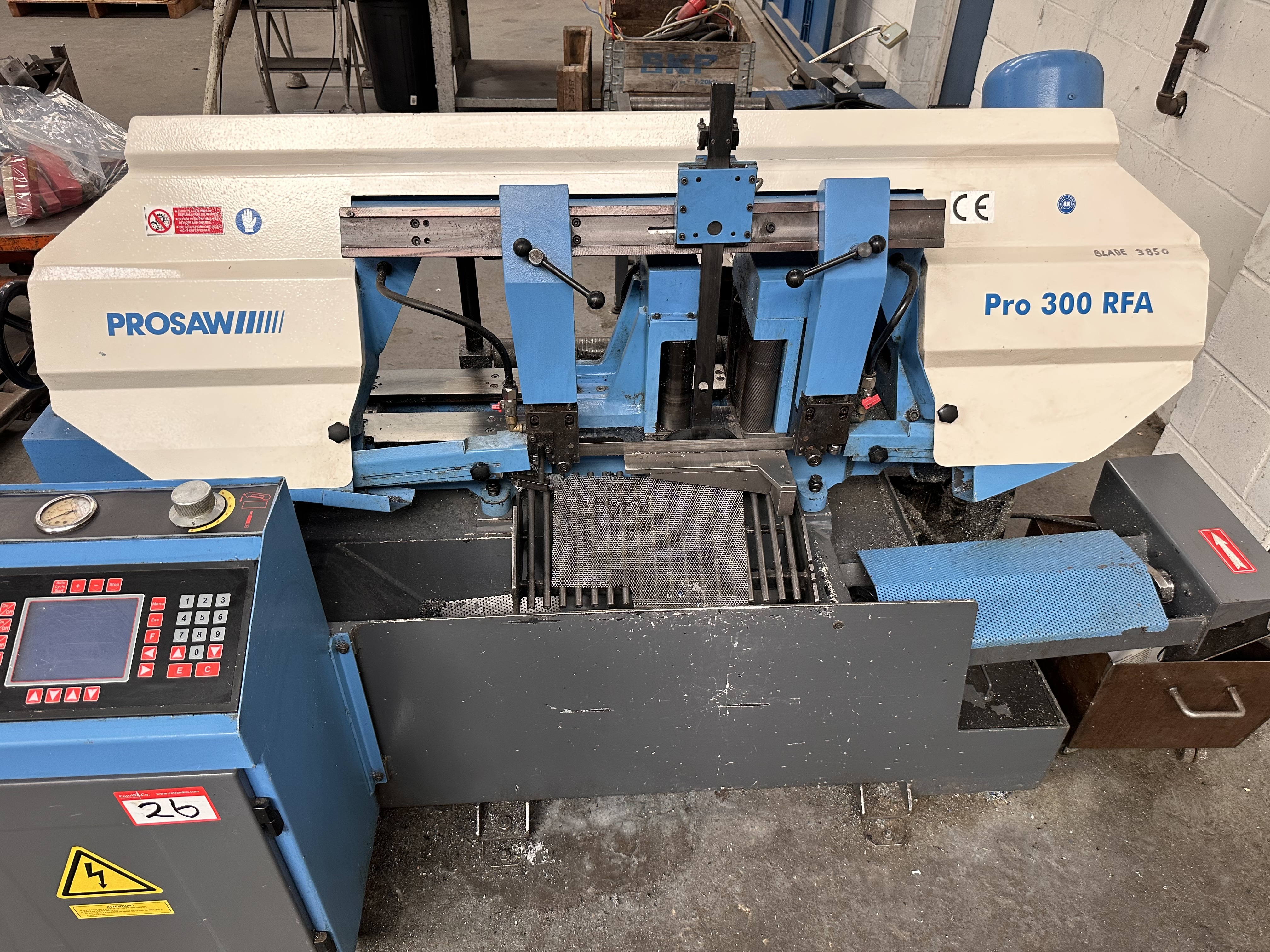 Karmetal Prosaw Pro300- RFA Fully Automatic Horizontal Bandsaw (2012)