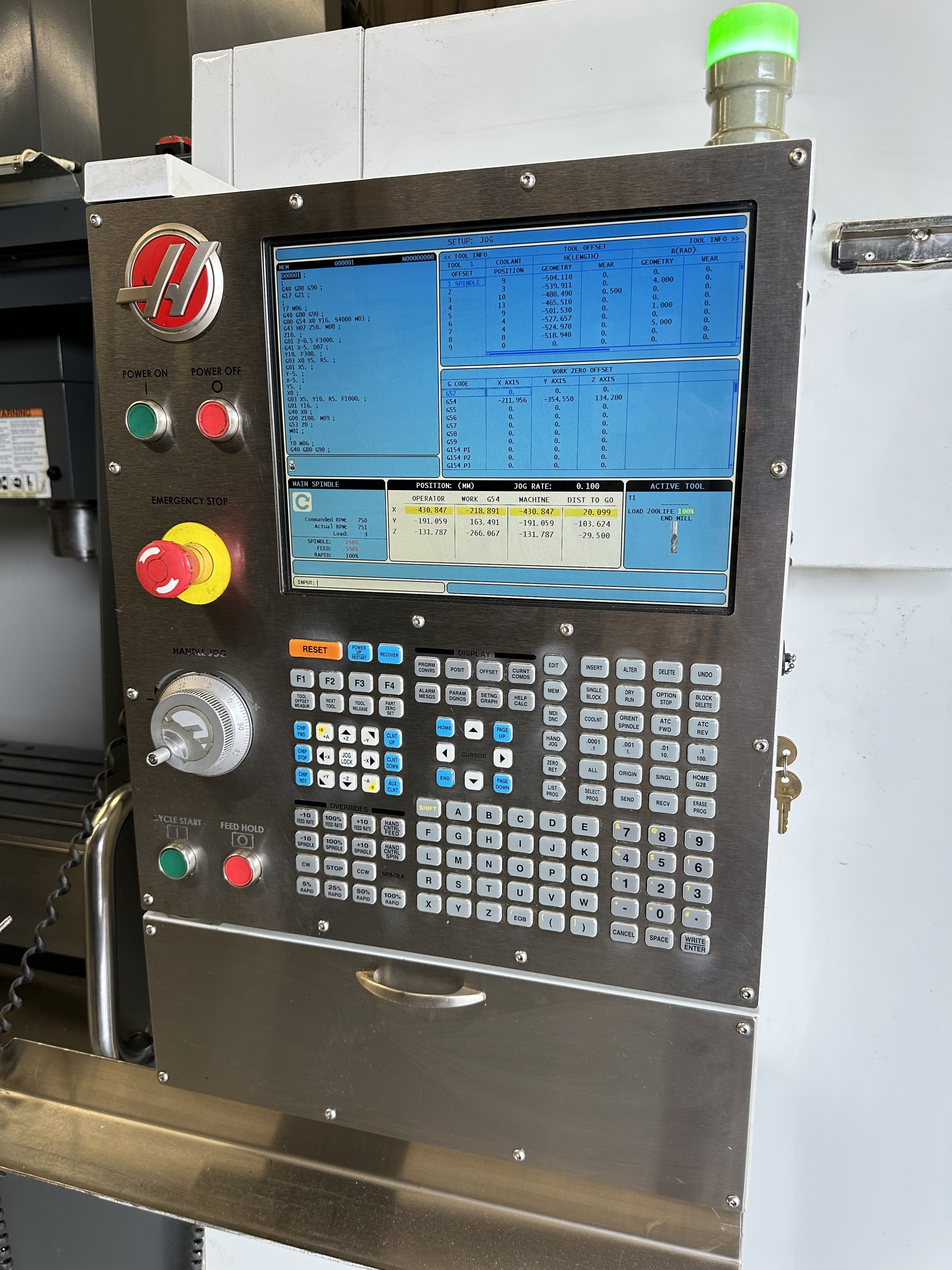 Haas VF3 CNC Vertical Machining Centre with Haas Control. (11/2010)