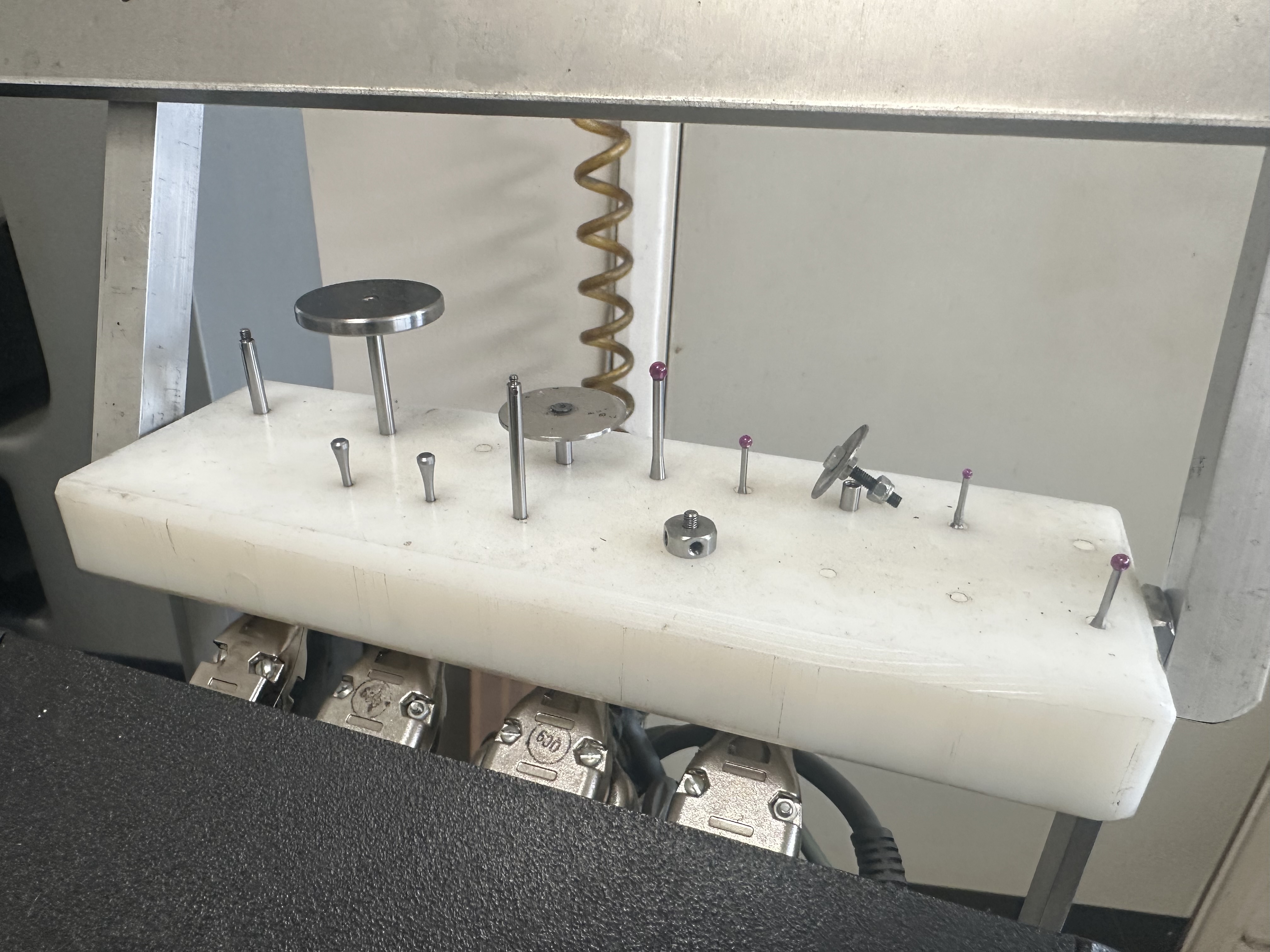 Brown & Sharp Derby 4.5.4 Coordinate Measuring Machine. (1999)