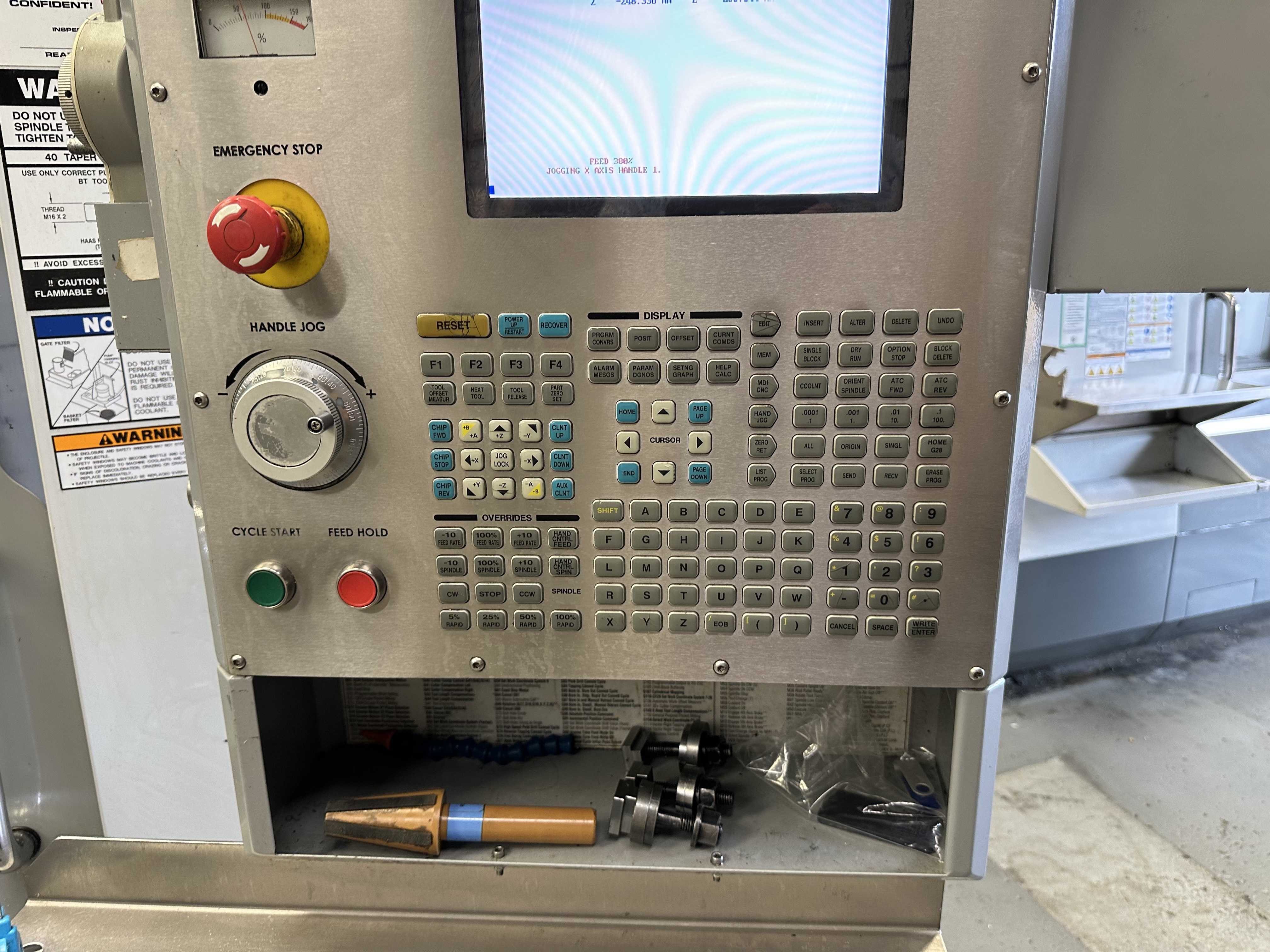 Haas VF2DE Vertical Machining Centre with Haas CNC Control. (02/2006)