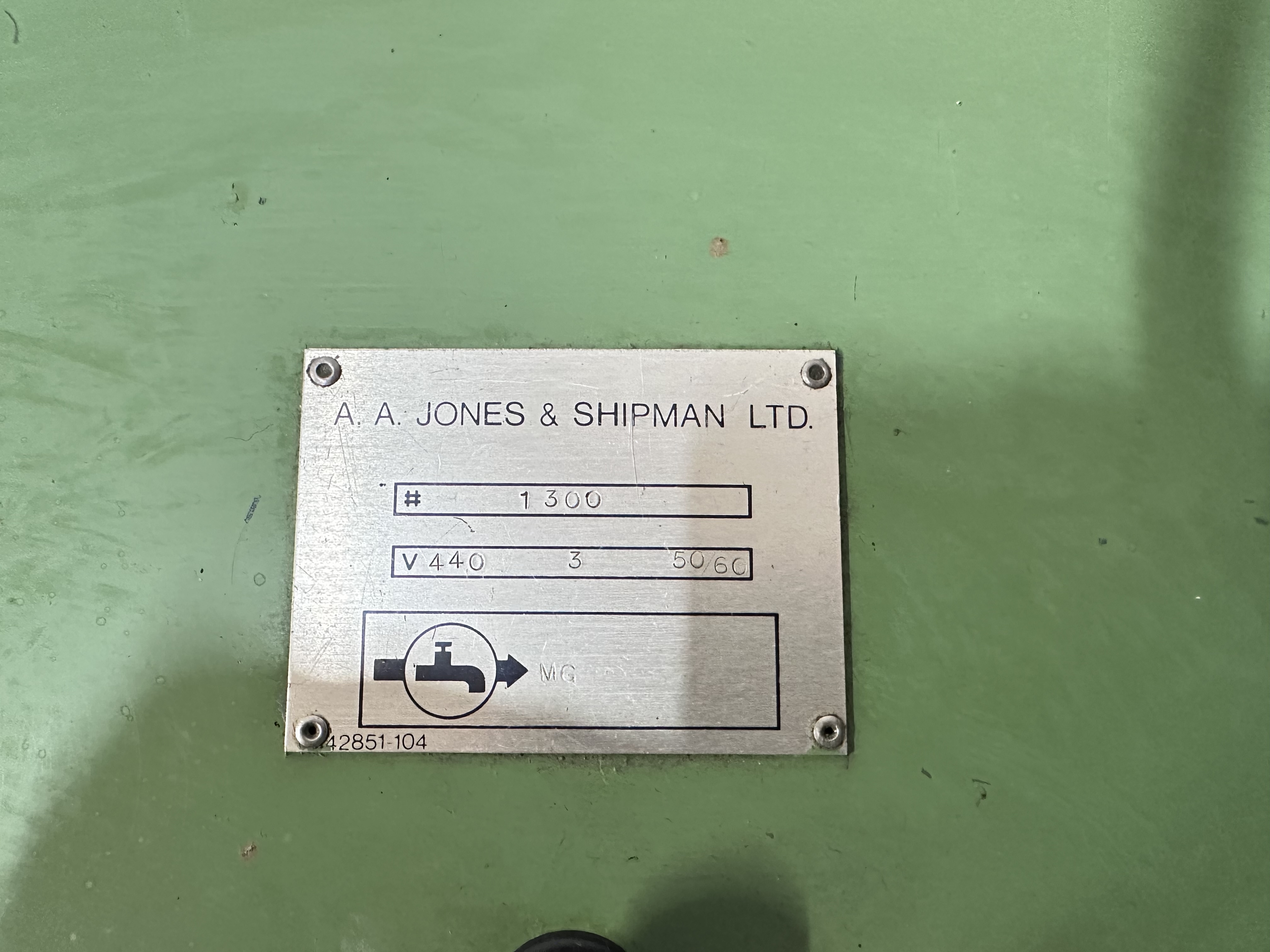 Jones & Shipman 1070 Cylindrical Grinder