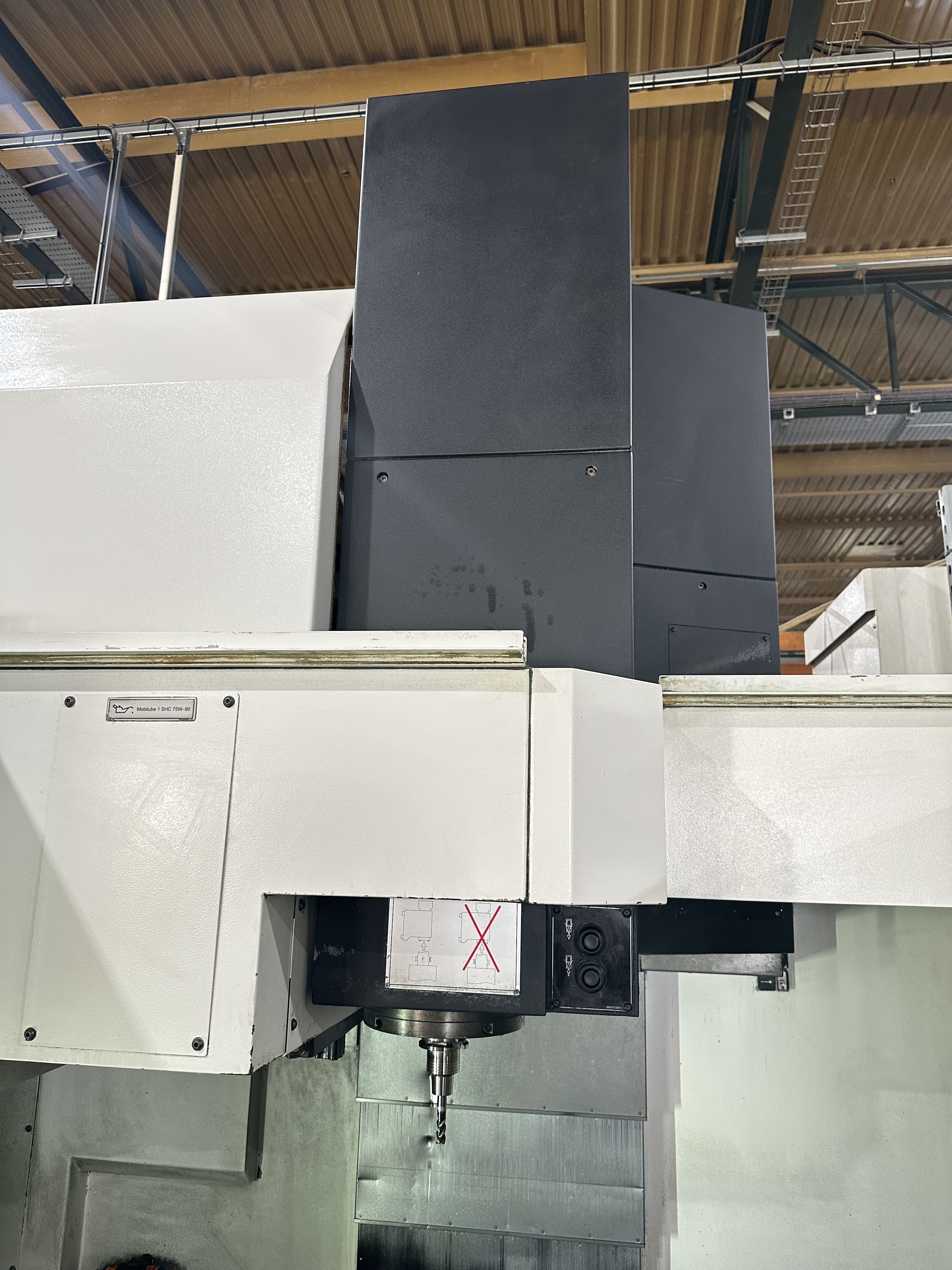 Mazak Vertical Centre Smart 530C Machining Centre. (2016)