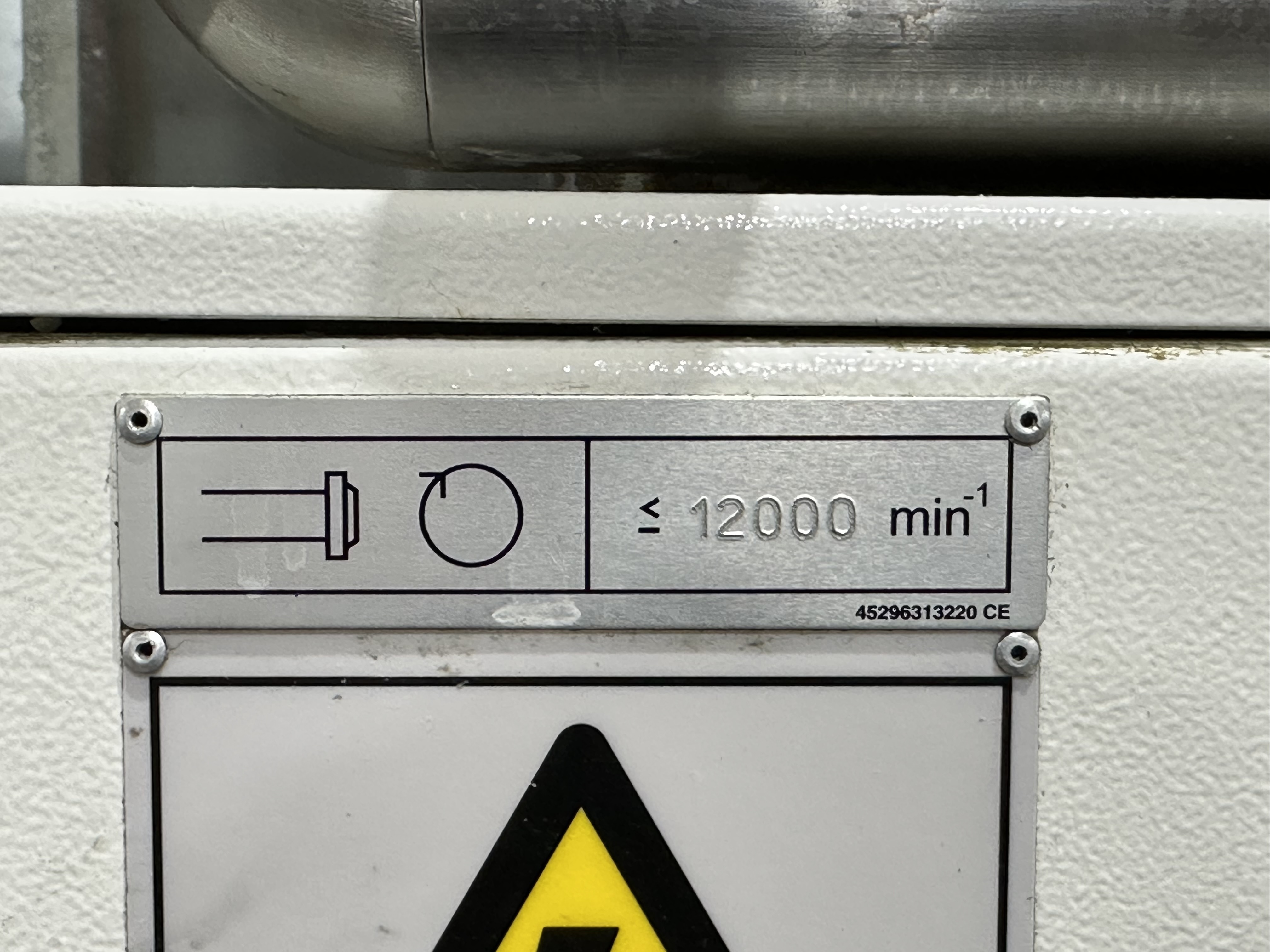 Mazak Vertical Centre Smart 530C CNC Vertical Machining Centre. (2015)