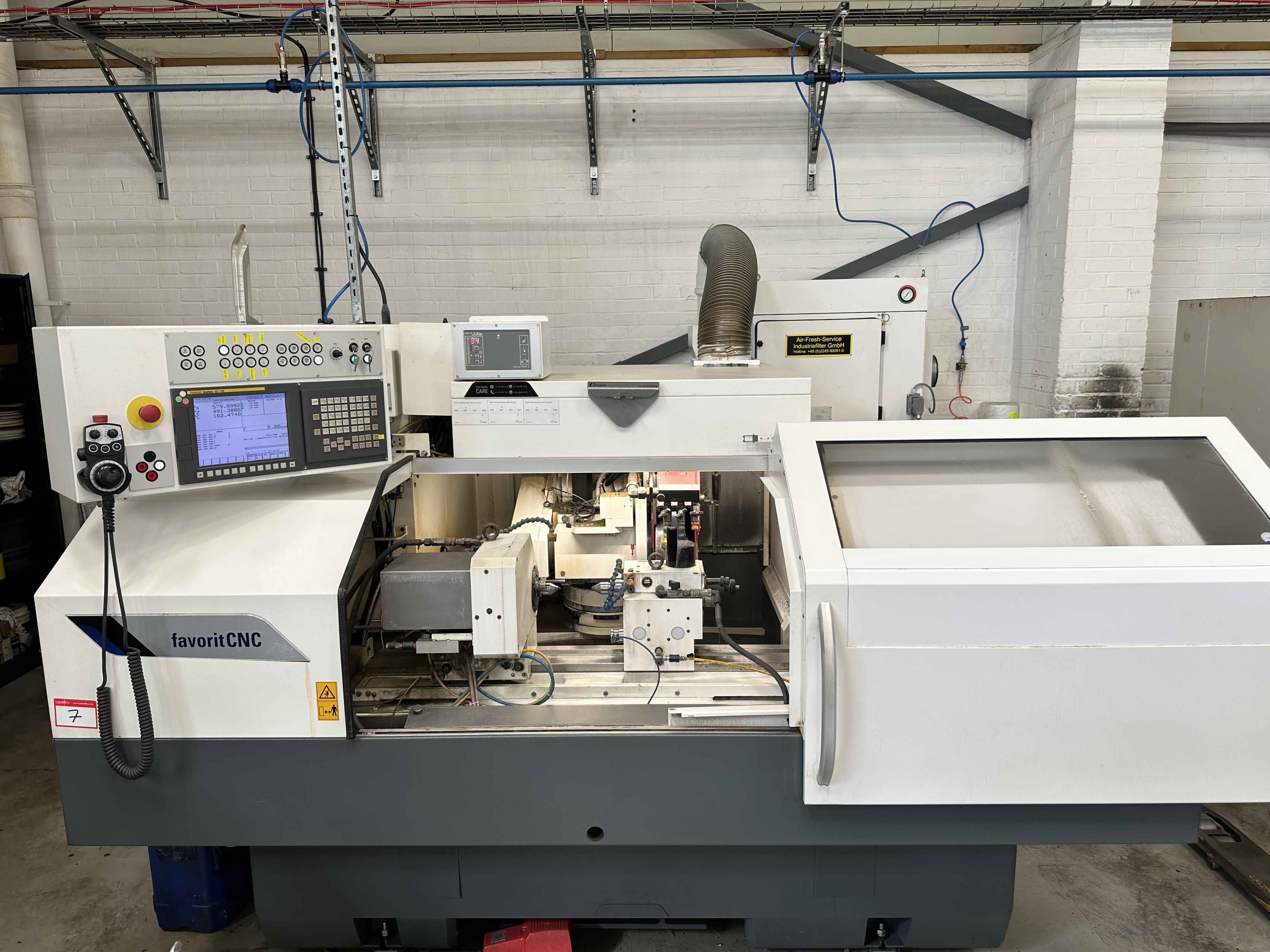 Studer Favorit 650 CNC Universal Cylindrical Grinding Machine with Fanuc Oi-TD CNC Control (2022)