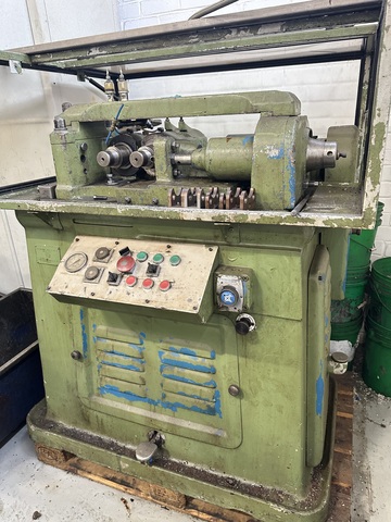 Twyford Moors S10 Thread Roller (1982)