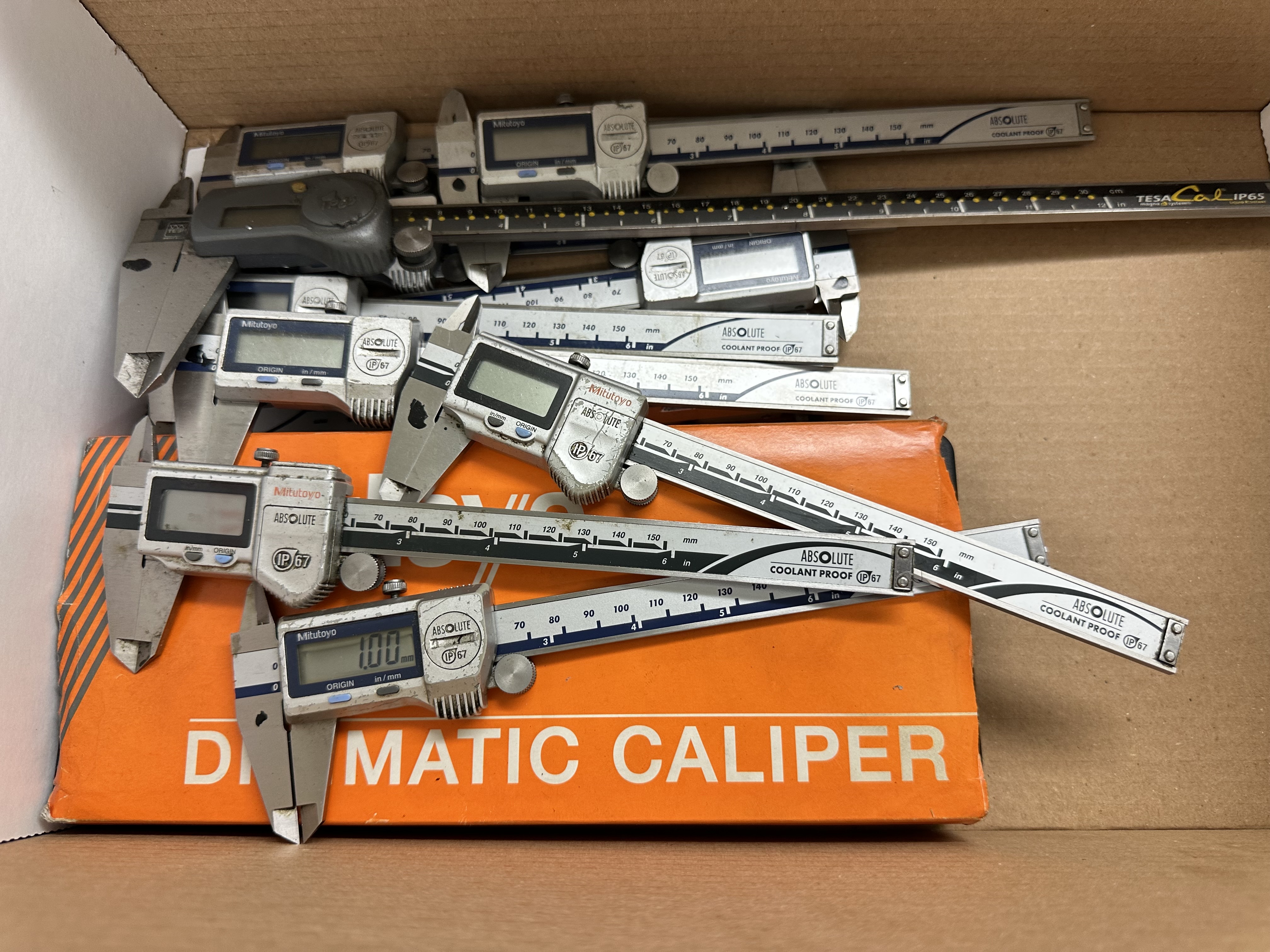 Box of Digital Verniers