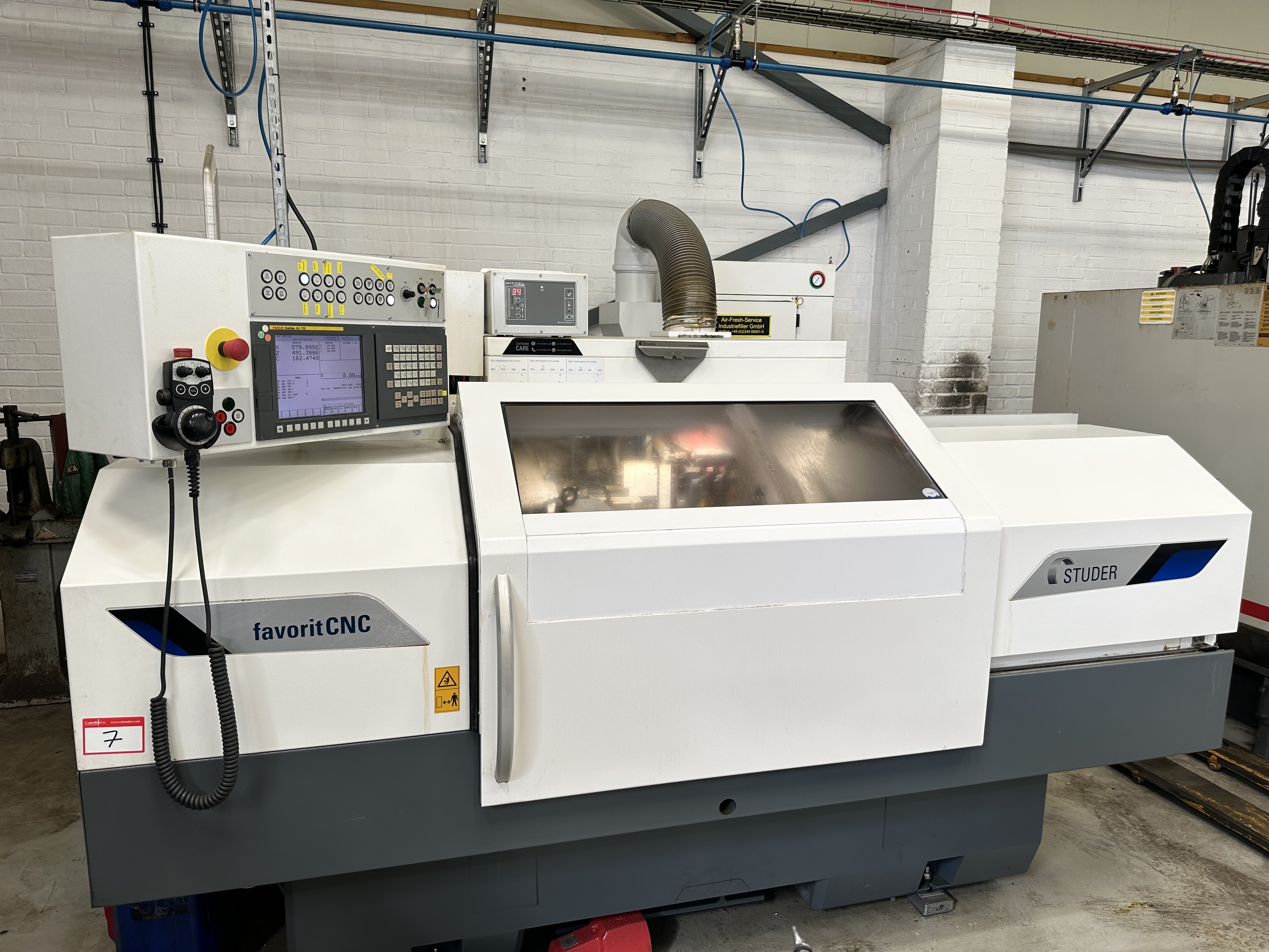 Studer Favorit 650 CNC Universal Cylindrical Grinding Machine with Fanuc Oi-TD CNC Control (2022)