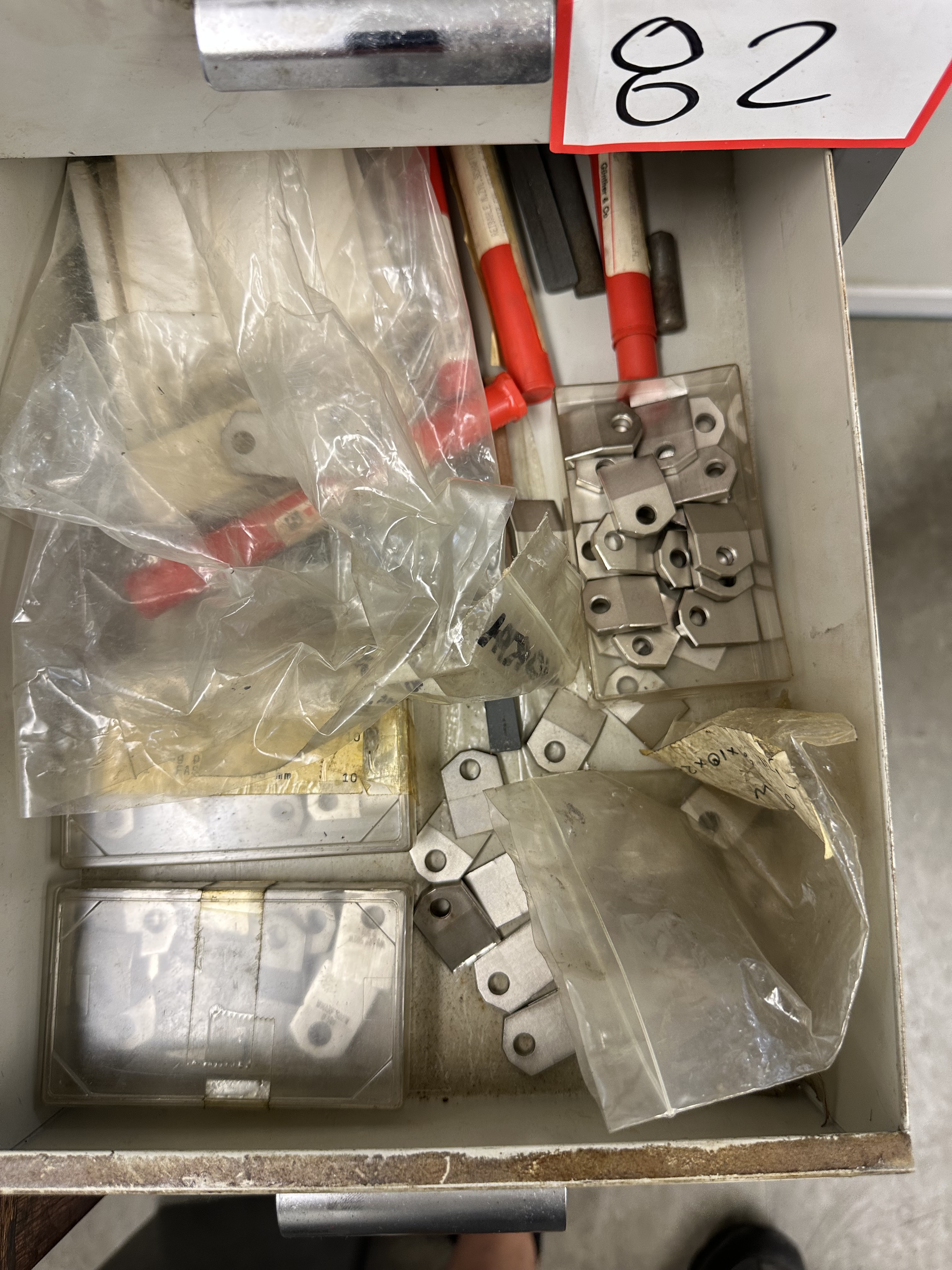 9 Drawer Cabinet with Thread Gauges