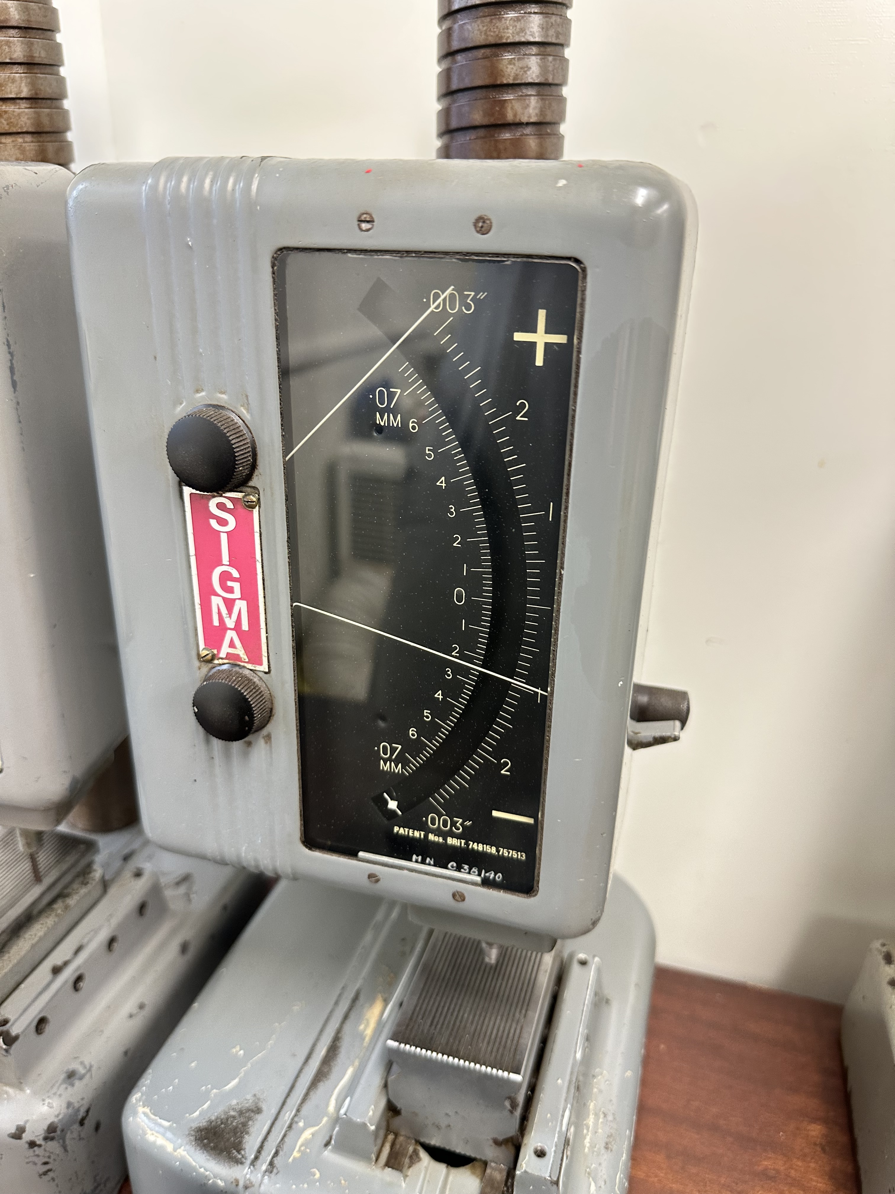 (2) x Sigma Comparators, (1) x Sigma Comparator Clock