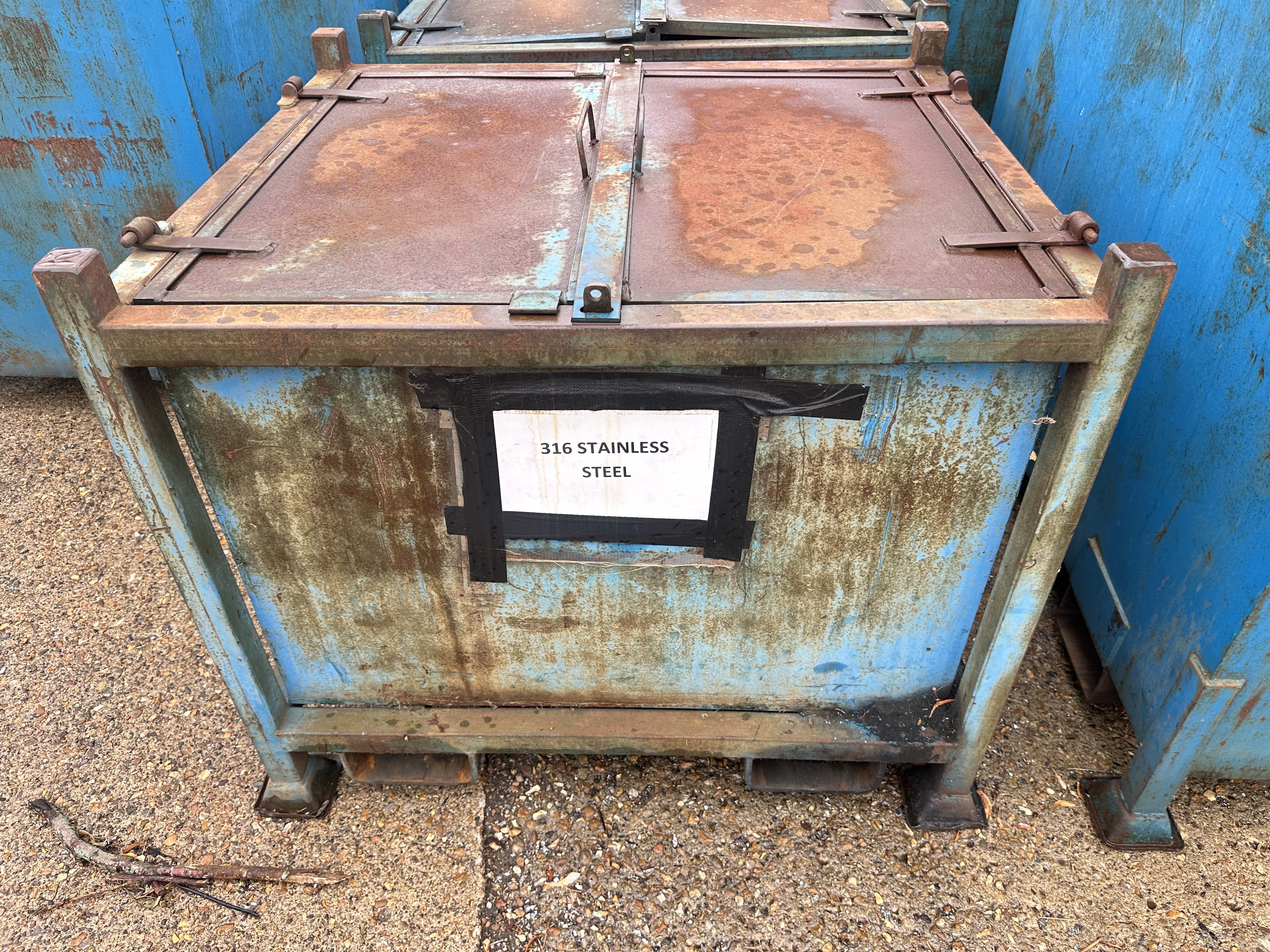 Various Size Waste Bin/Swarf Bins with Lids