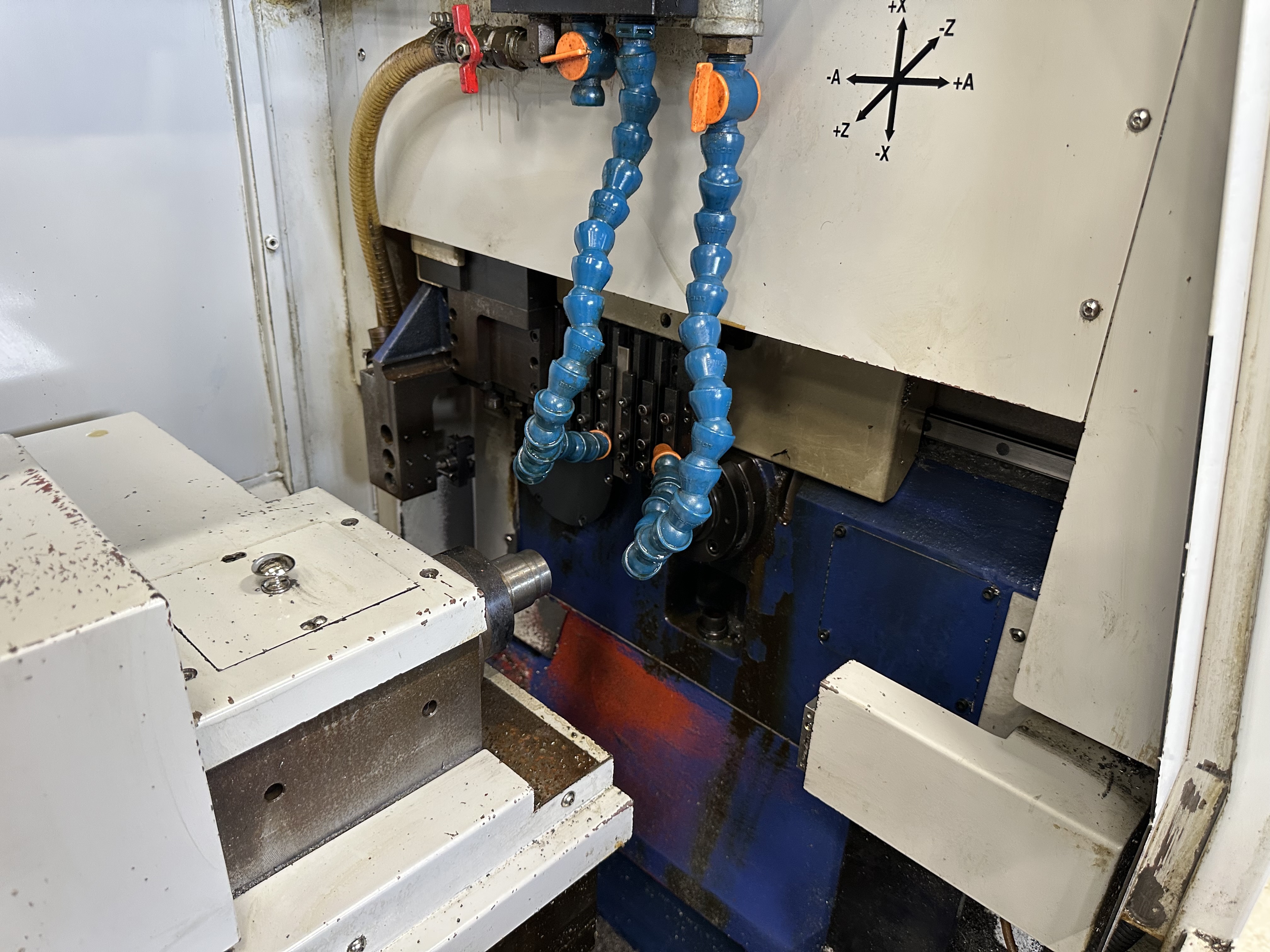 Hanwha SL12S Sliding Head Lathe 5 Axis Machine with Fanuc Series 18i-T CNC Control (2003)