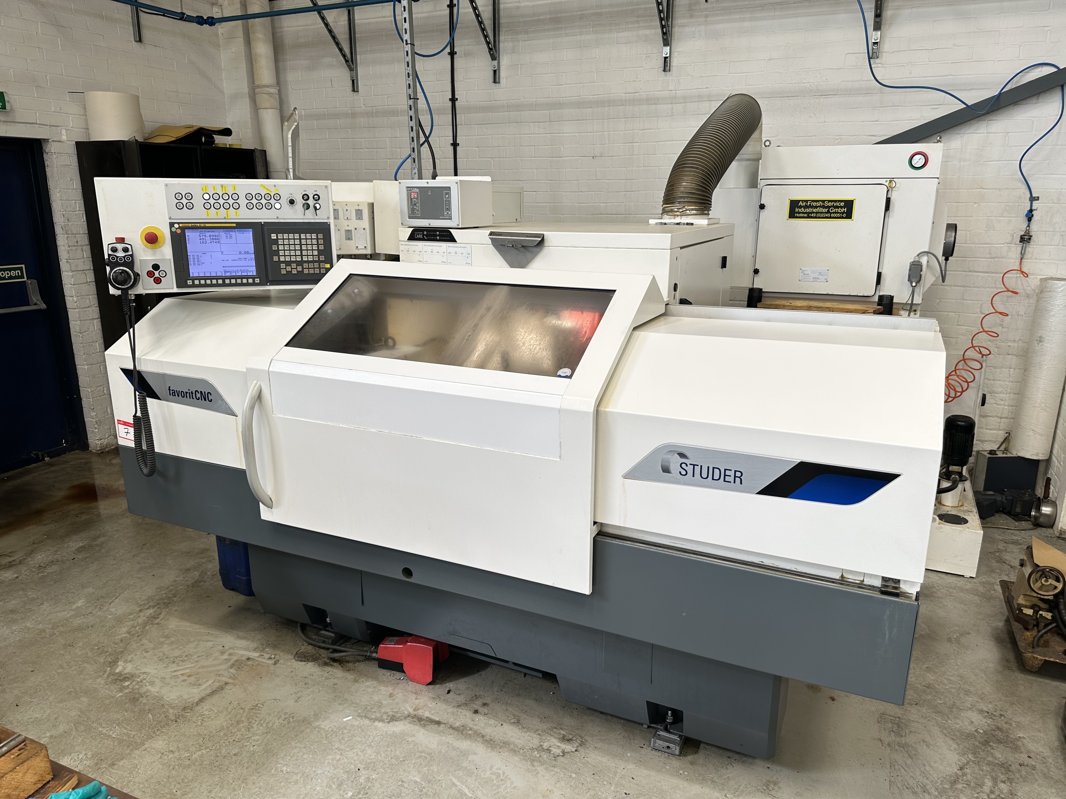 Studer Favorit 650 CNC Universal Cylindrical Grinding Machine with Fanuc Oi-TD CNC Control (2022)