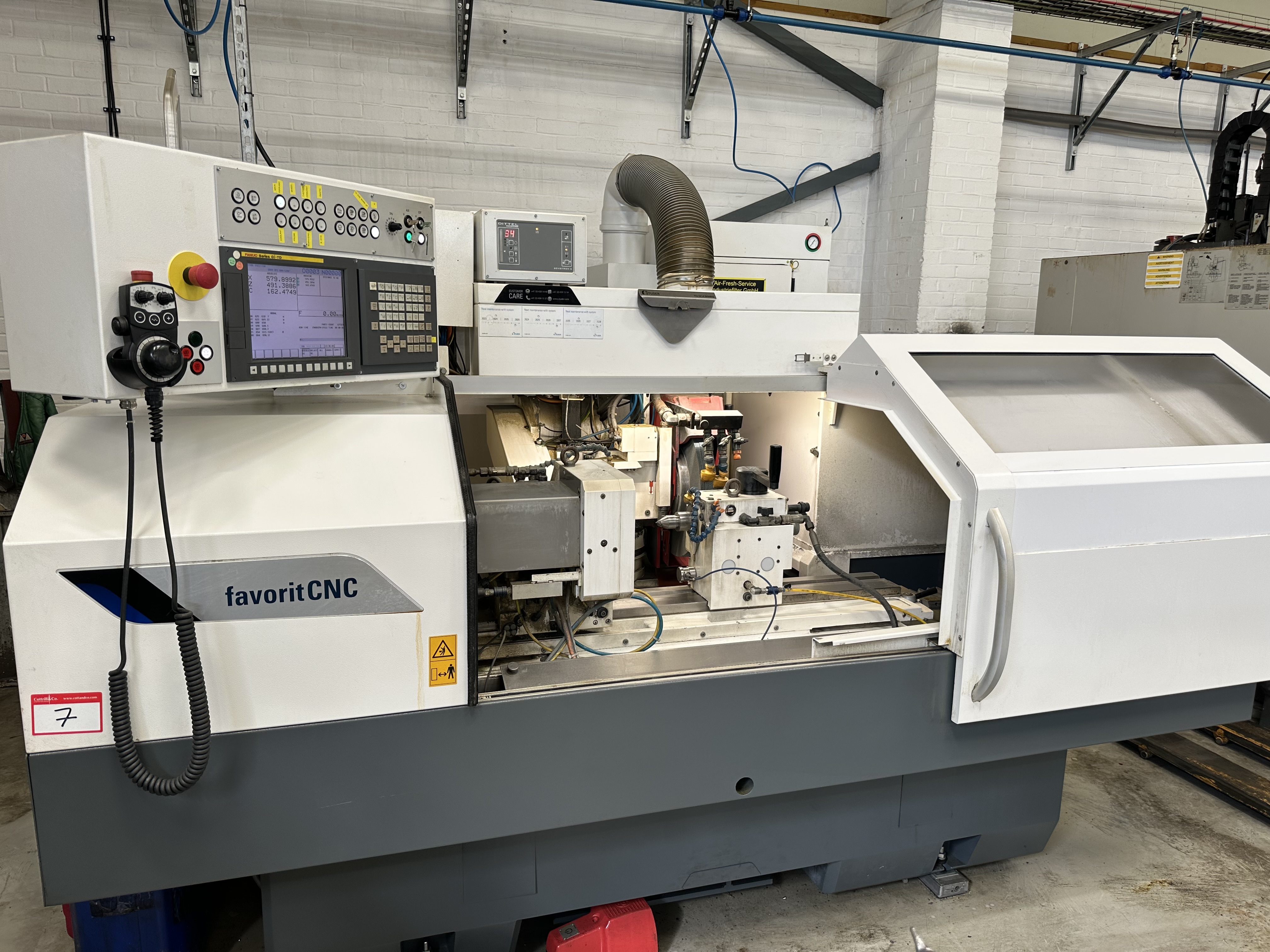 Studer Favorit 650 CNC Universal Cylindrical Grinding Machine with Fanuc Oi-TD CNC Control (2022)