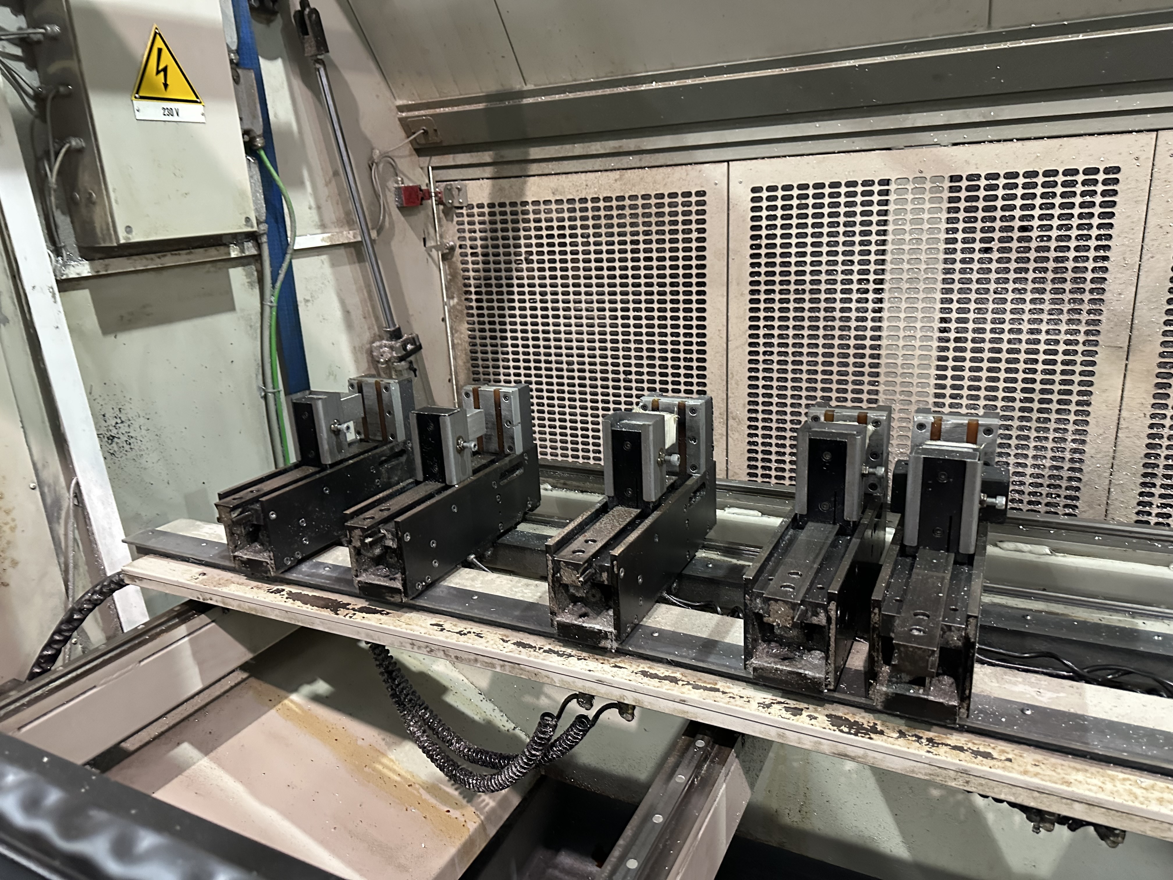 Emmegi Comet Isola, 4 Axis CNC Vertical Machining Centre (2004)