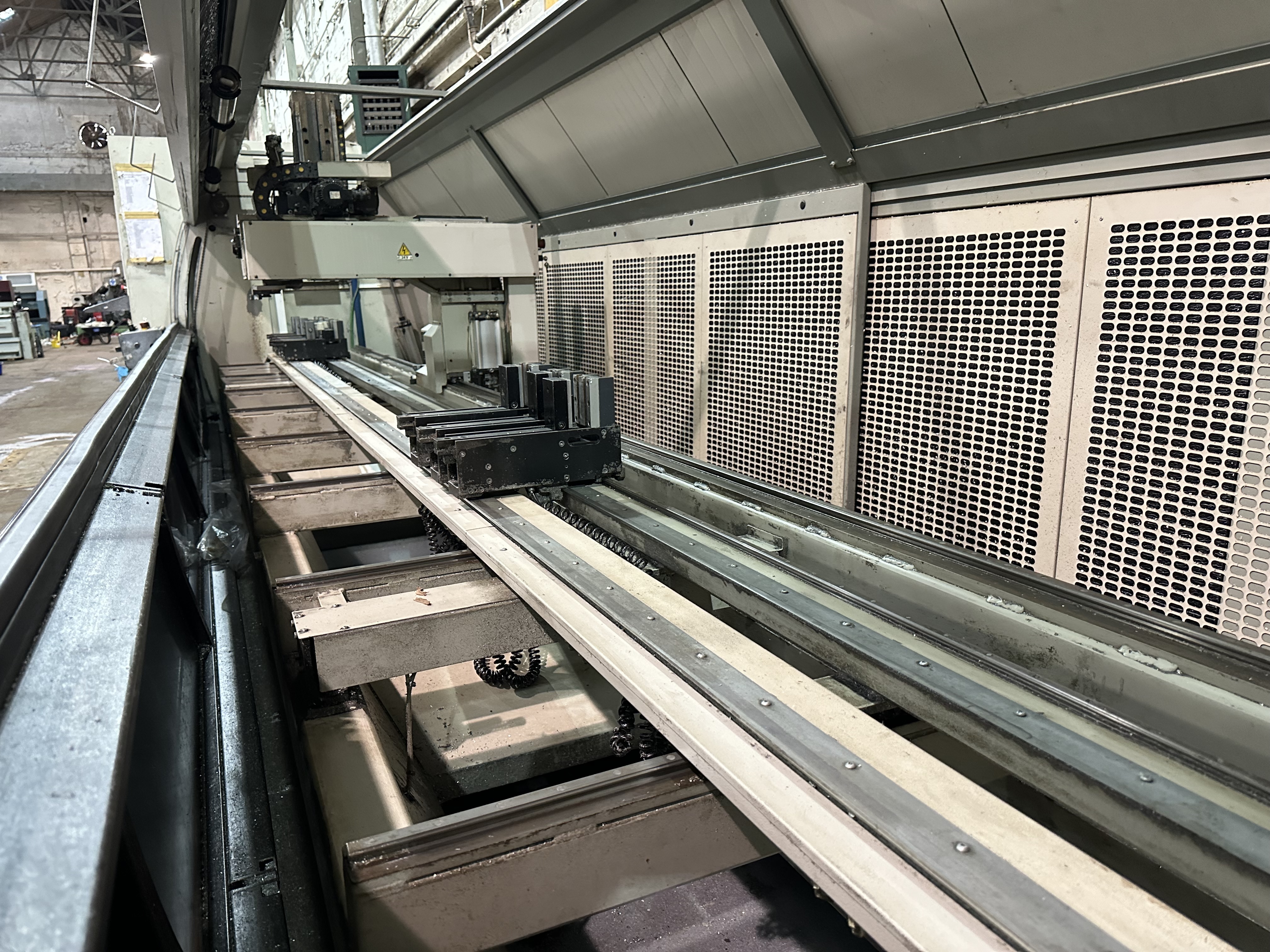 Emmegi Comet Isola, 4 Axis CNC Vertical Machining Centre (2004)