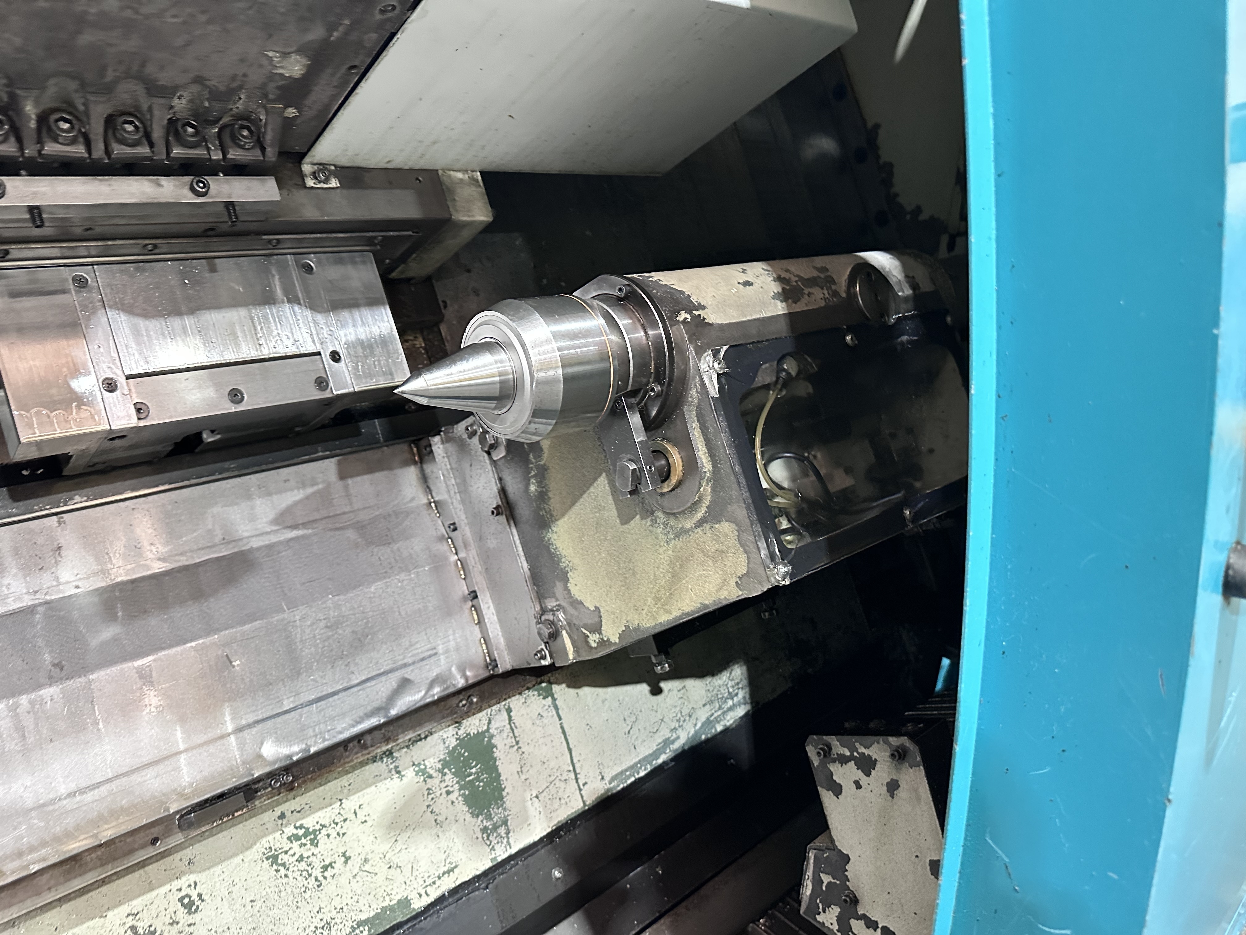 Doosan Mecatec S550LM Slant Bed CNC Lathe (2004)