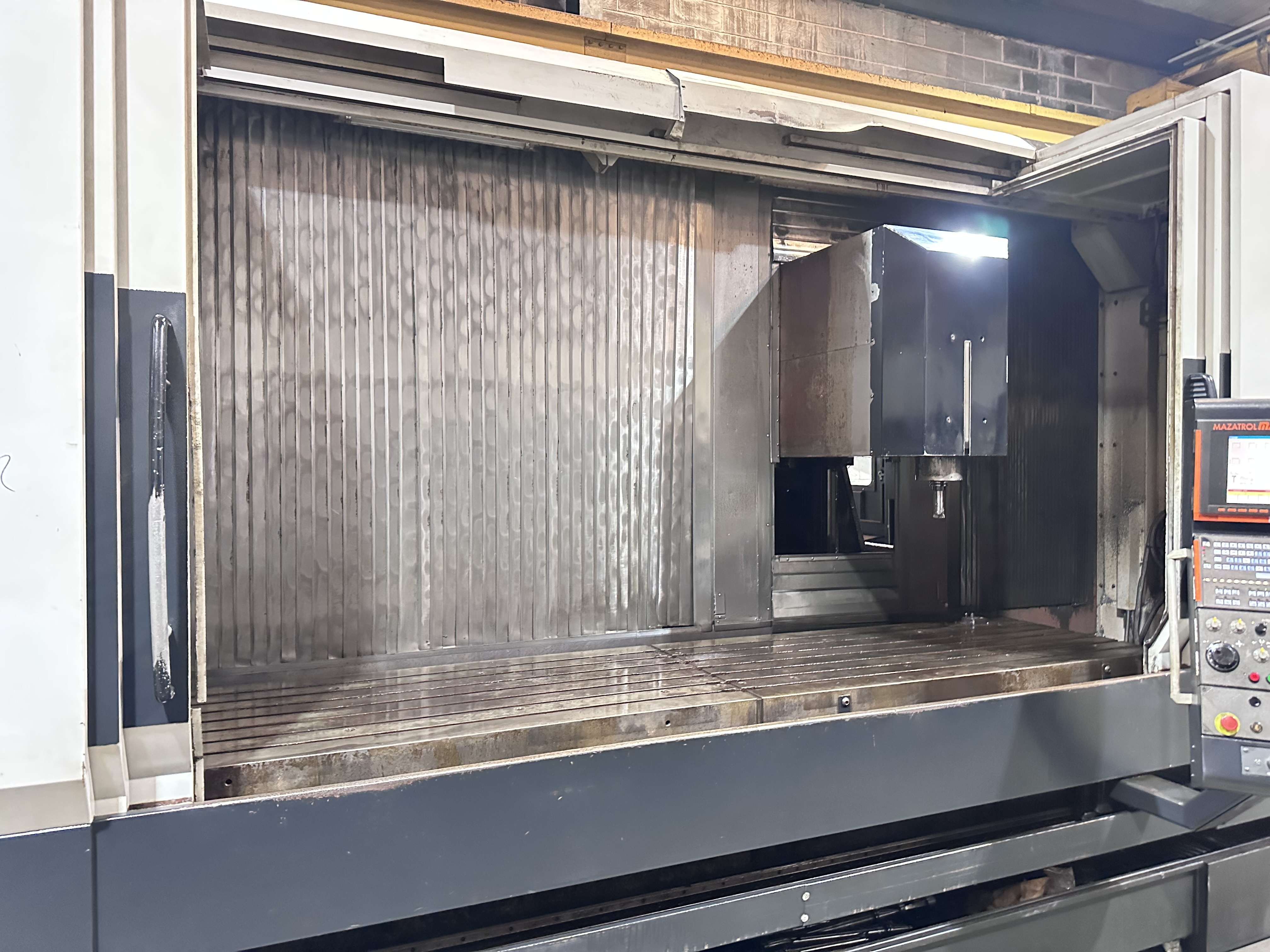 Mazak VTC820/30 3-Axis Machining Centre. (2010)