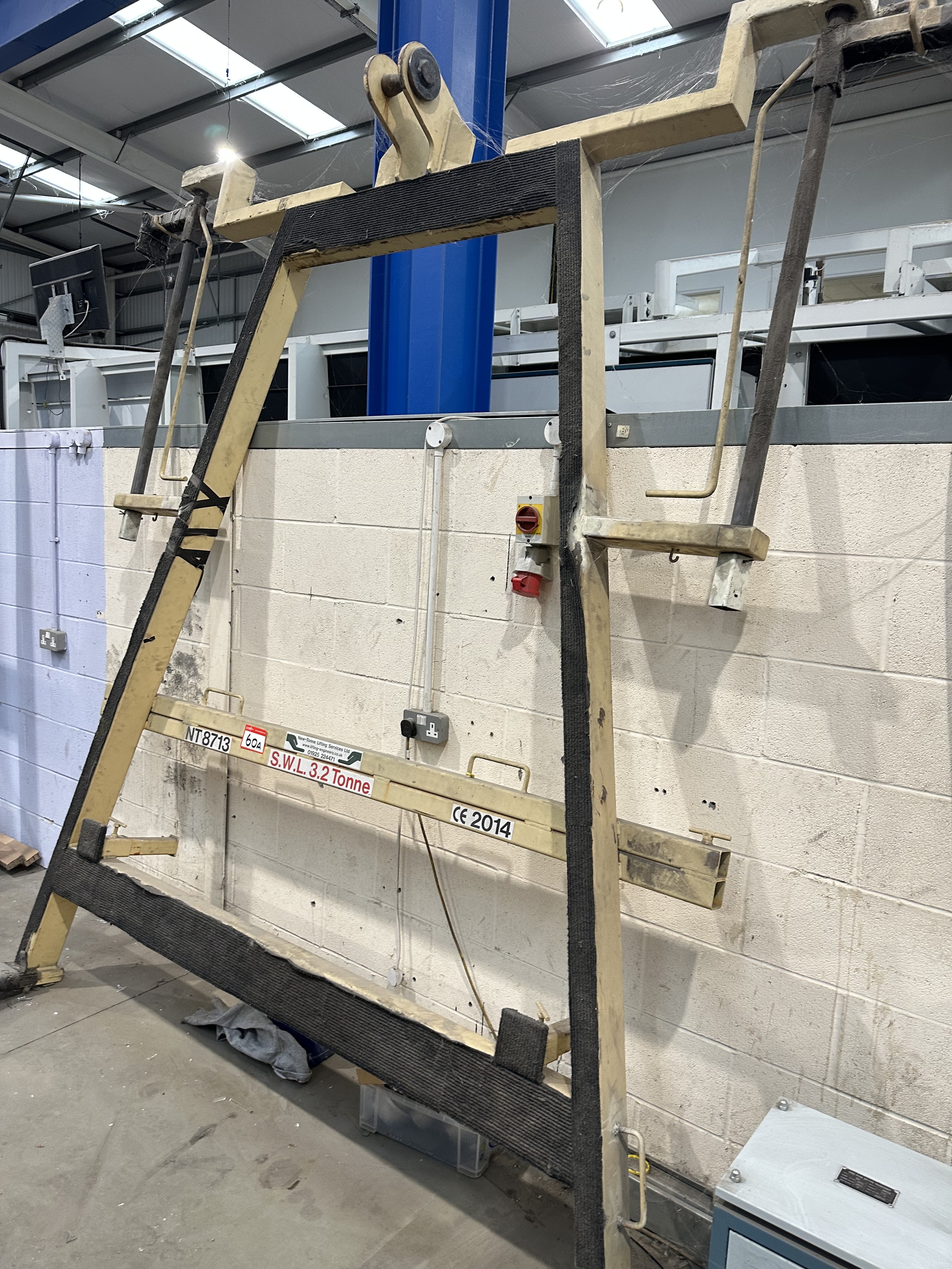 Glass Lifting Frame