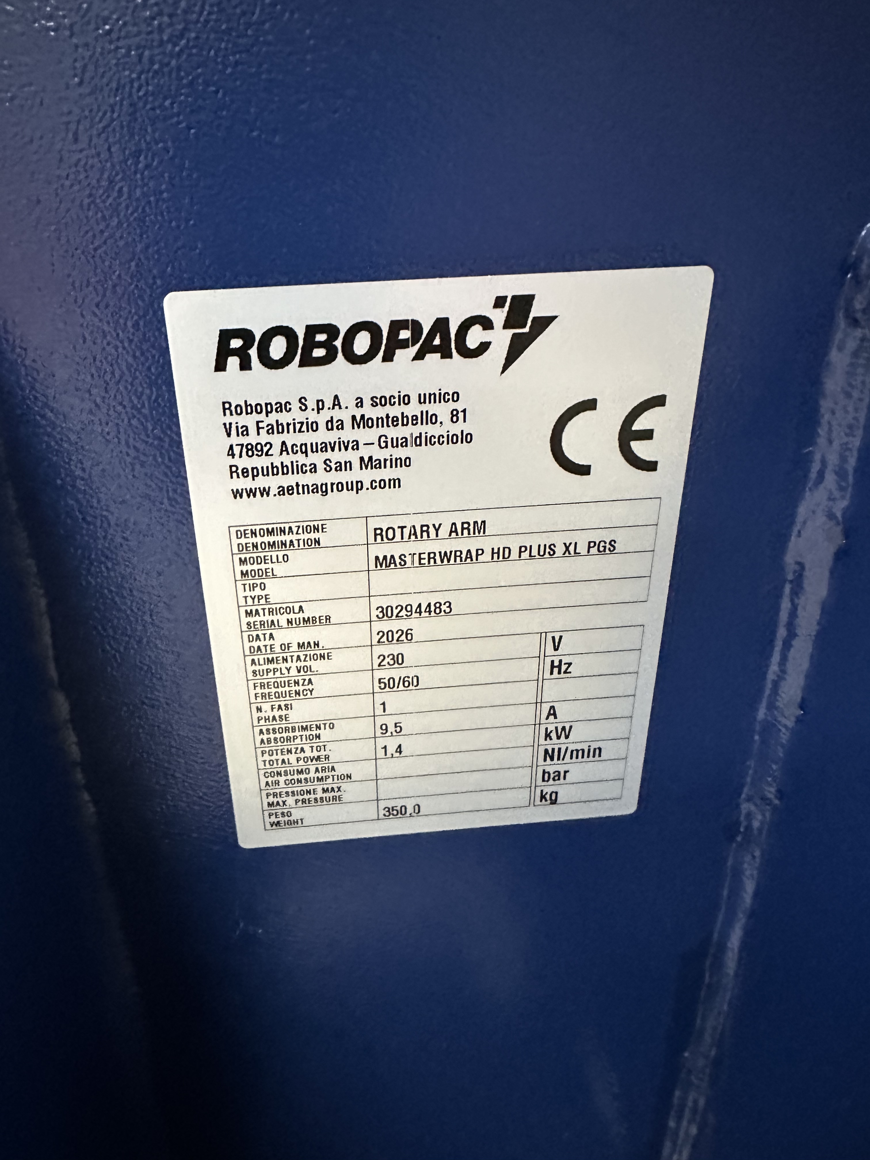 Robopac Masterwrap HD Plus XL PGS rotary arm pallet wrapper
