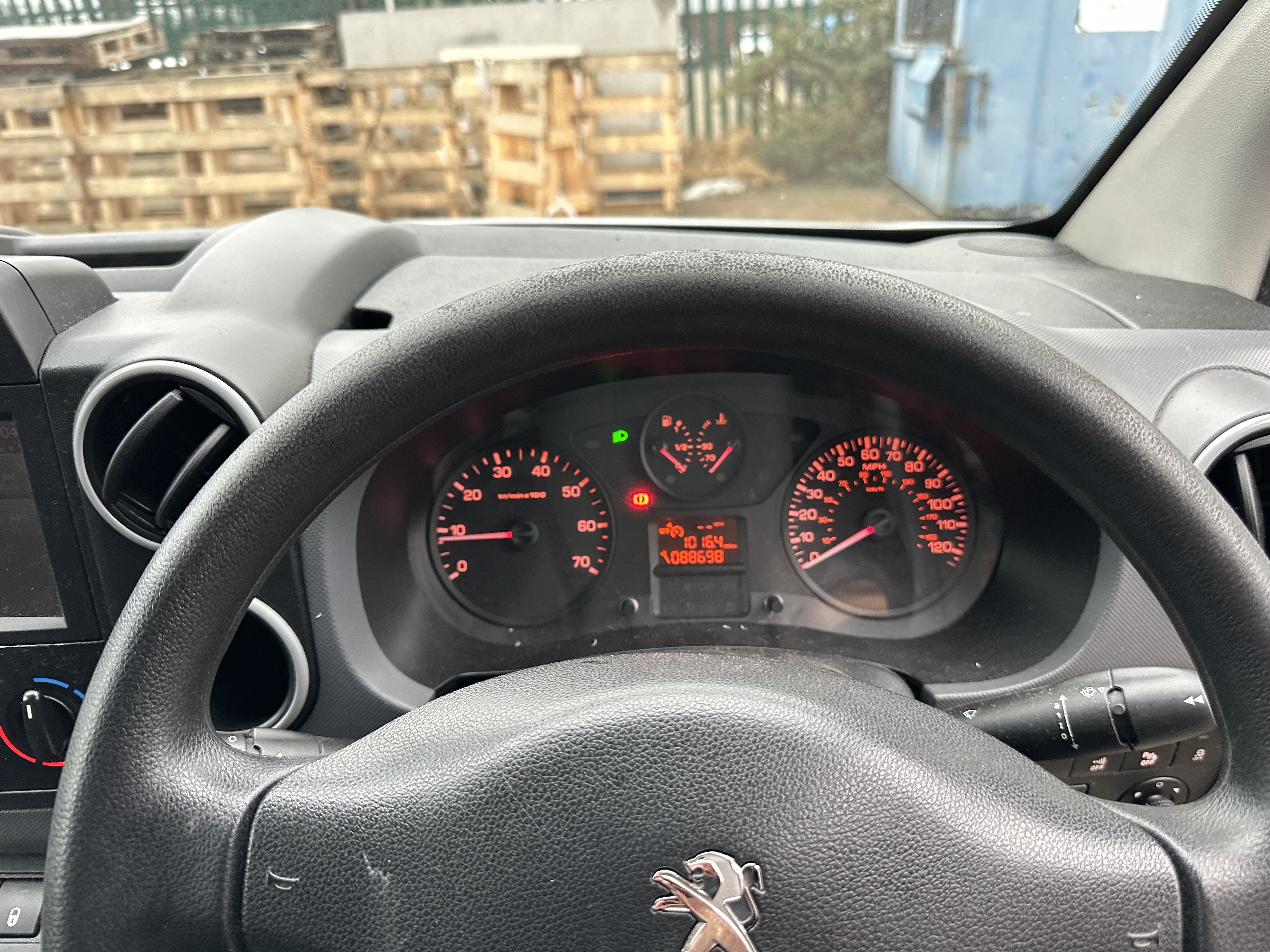 Peugeot Partner Professional L1 Blue HDI panel van Registration no: YX18 KKD