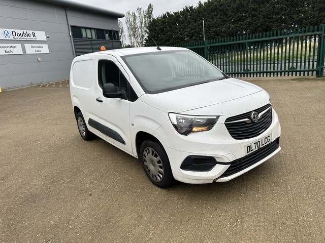 Vauxhall Combo 2300 Sportive S/S Panel Van Registration no: DL70 LCG