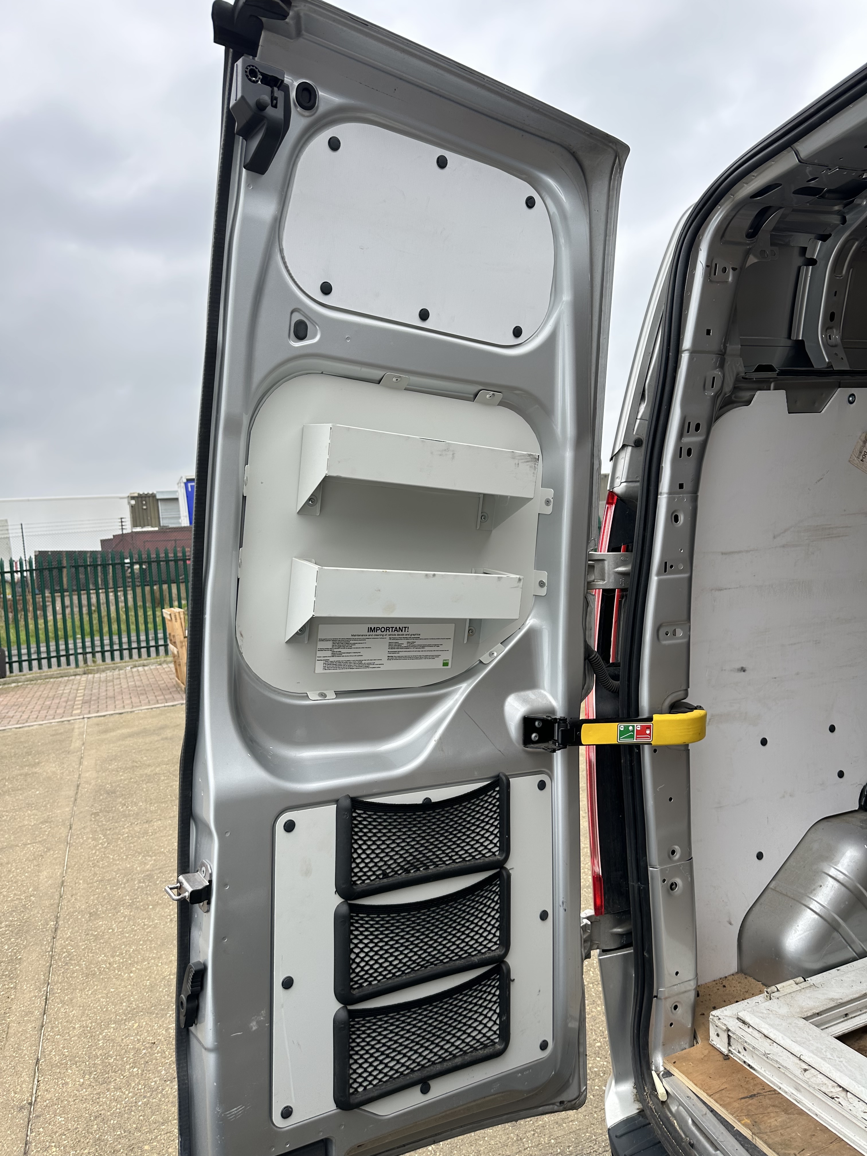 Ford Transit Custom 320 Trend eBlue Panel Van Registration no: FJ21 OPO
