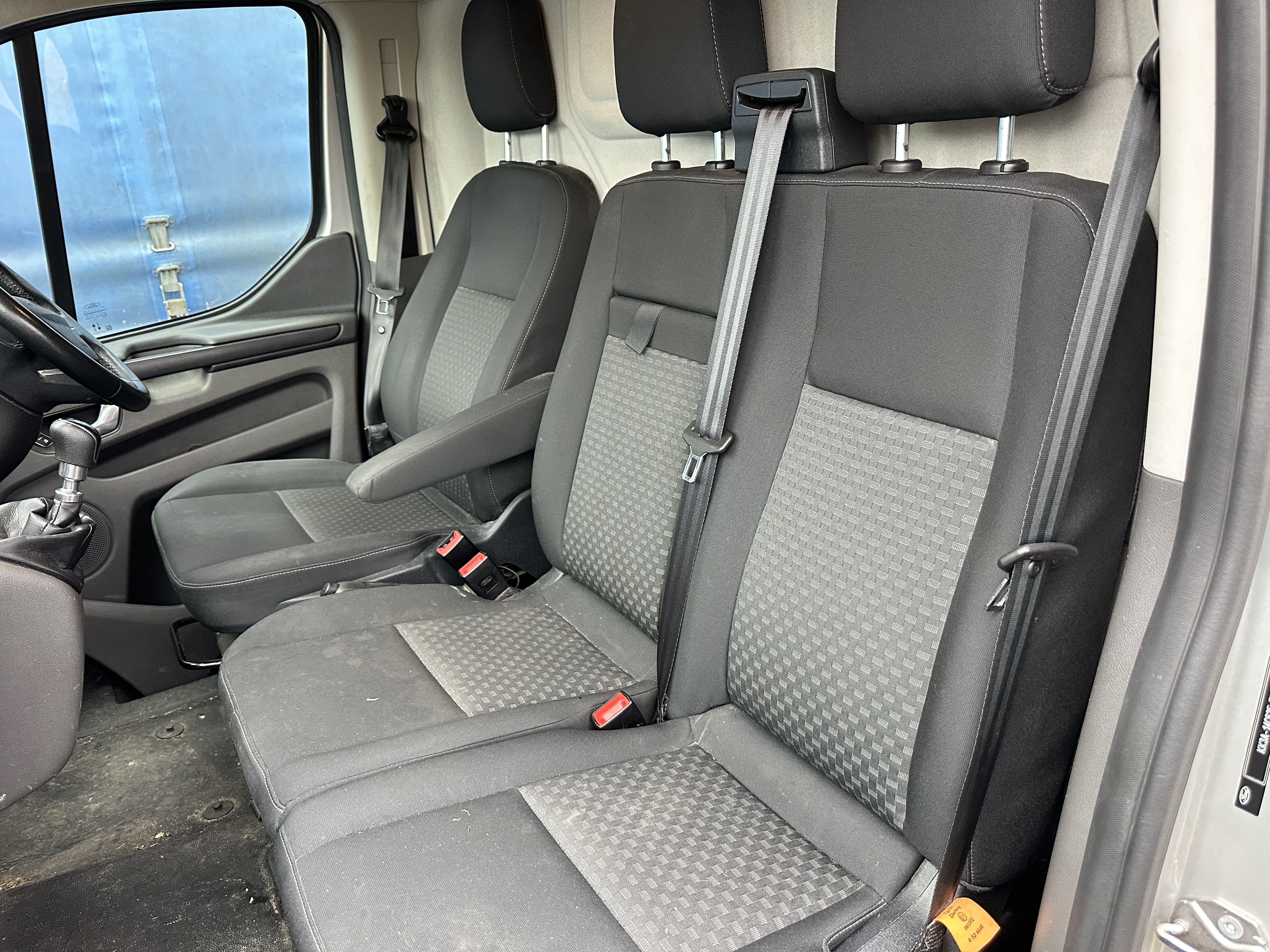 Ford Transit Custom 320 Trend eBlue Panel Van Registration no: FJ21 OPO