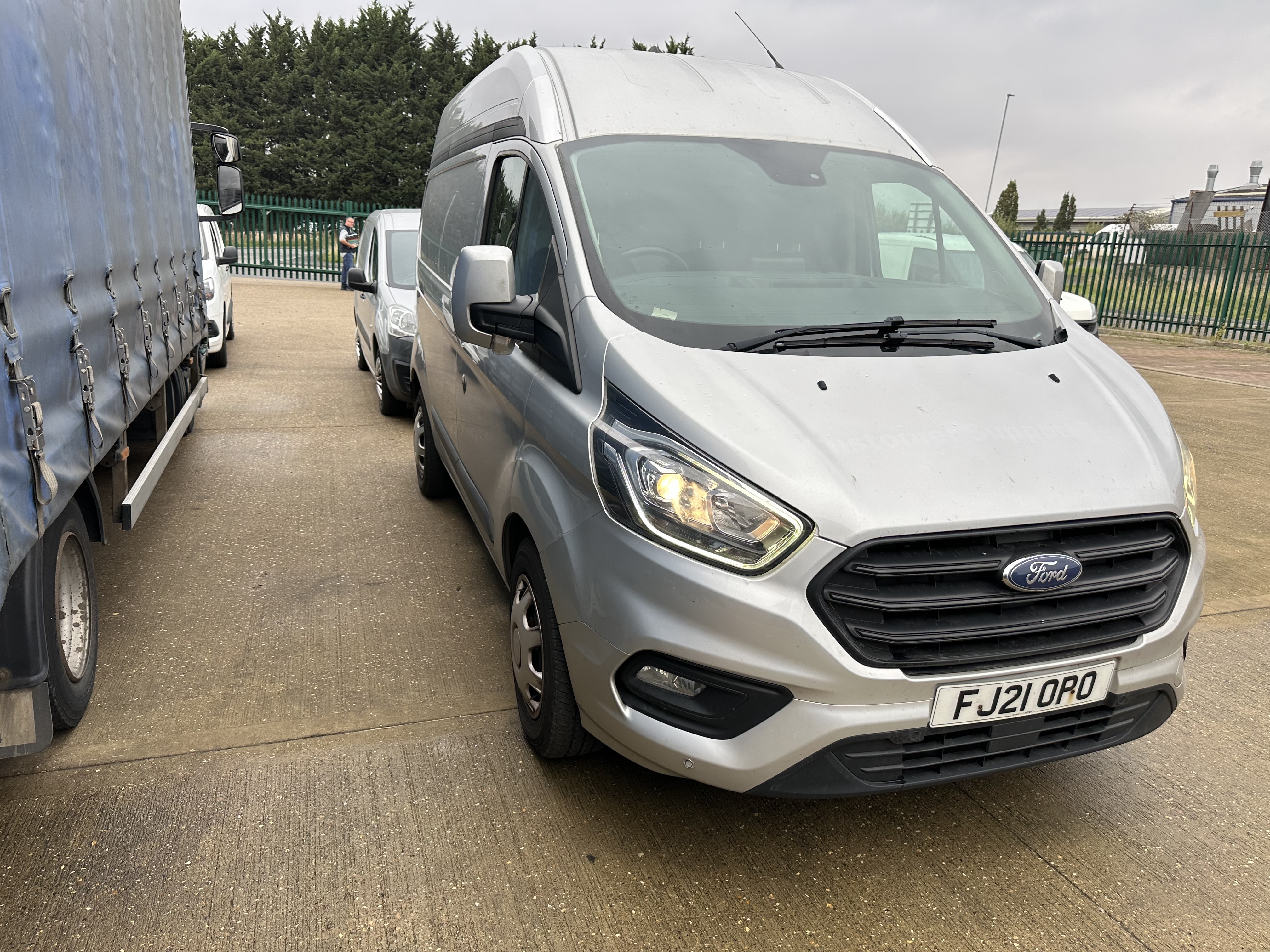 Ford Transit Custom 320 Trend eBlue Panel Van Registration no: FJ21 OPO
