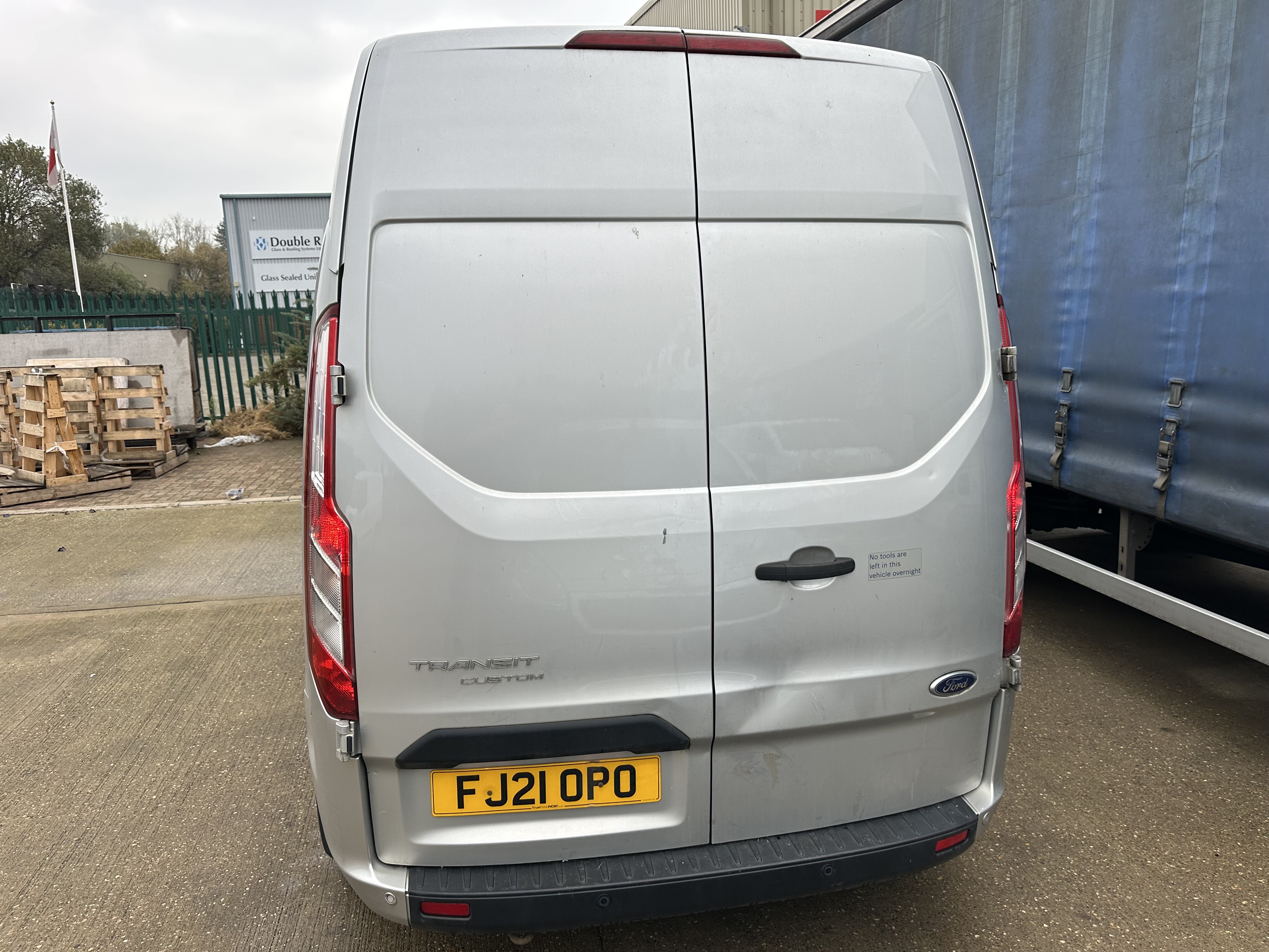 Ford Transit Custom 320 Trend eBlue Panel Van Registration no: FJ21 OPO