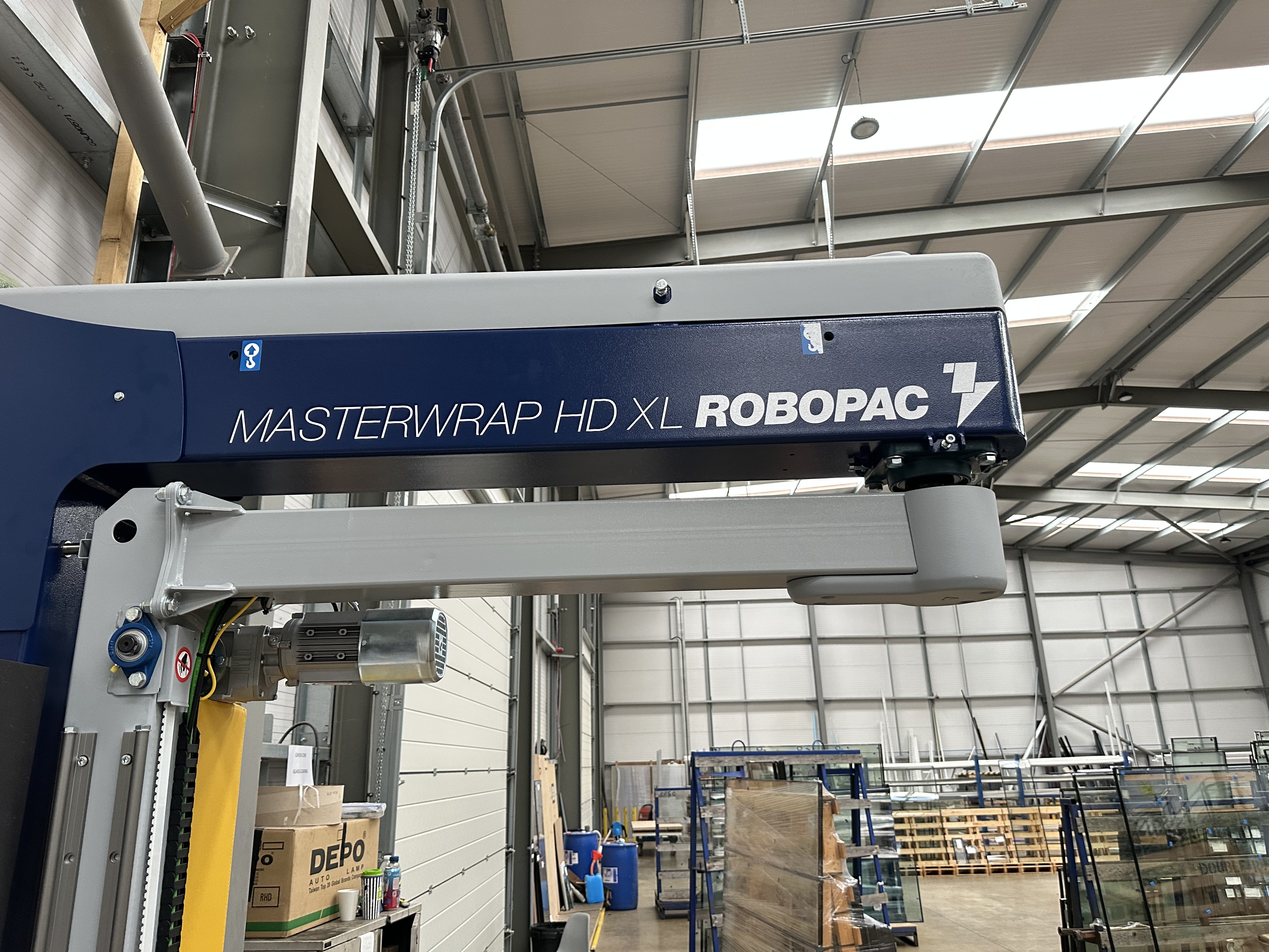 Robopac Masterwrap HD Plus XL PGS rotary arm pallet wrapper