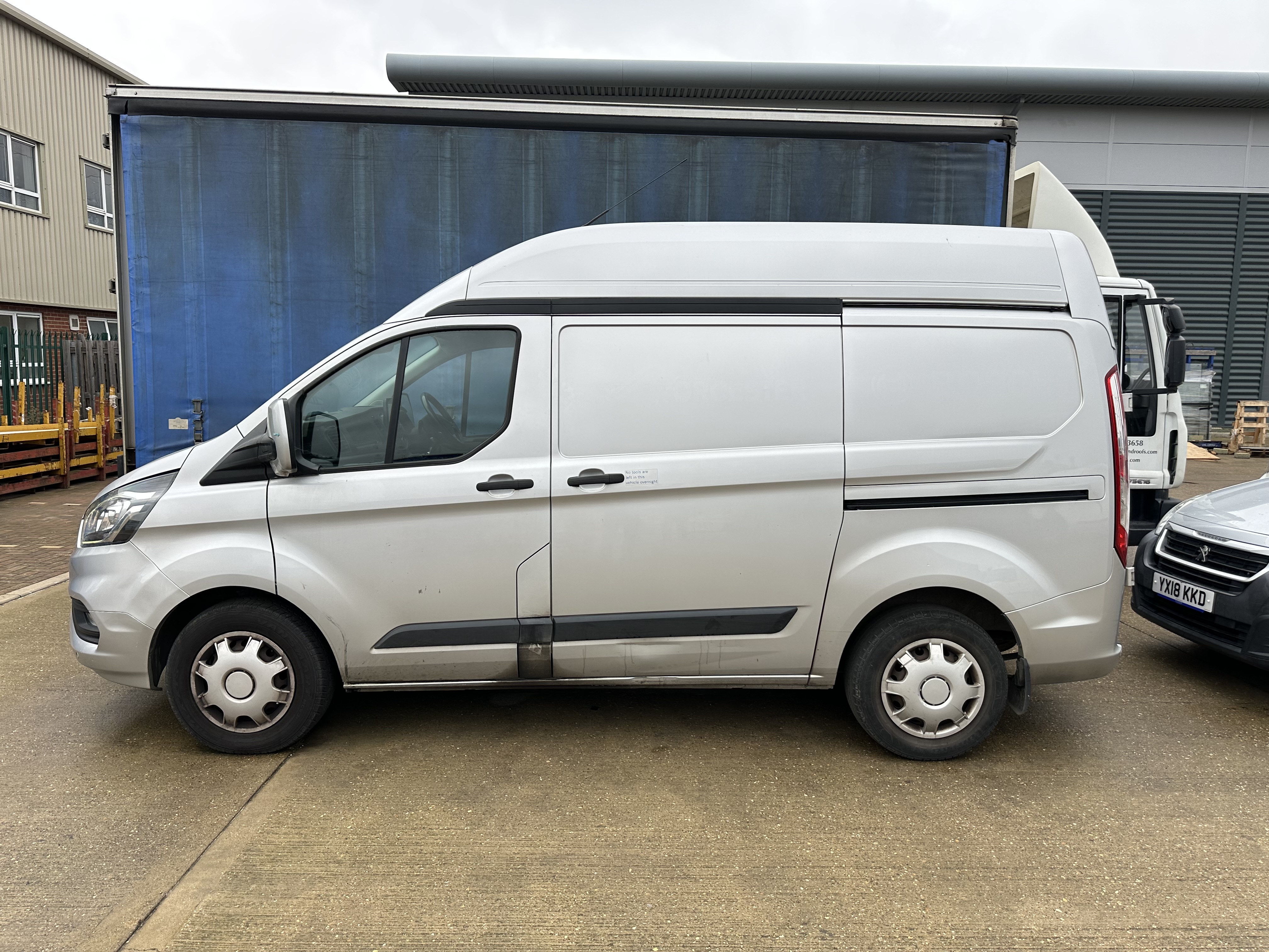 Ford Transit Custom 320 Trend eBlue Panel Van Registration no: FJ21 OPO