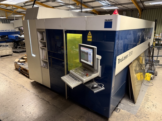 Trumpf Fibre TruLaser 3030 Flat Bed Laser Cutter (2013)