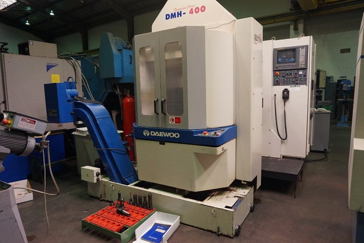 Daewoo DMH 400 Horizontal Machining Centre with Fanuc 16M Control