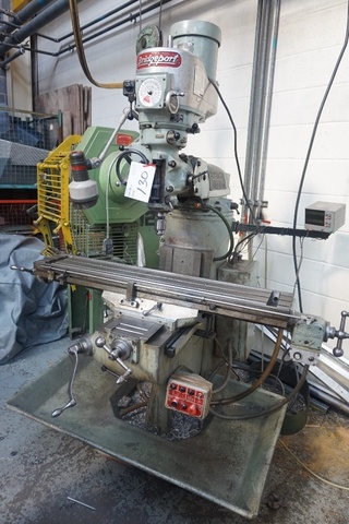 Bridgeport Turret Mill