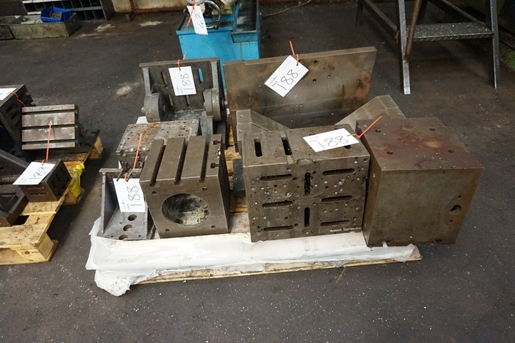 Large Qty Angle Plates, Cubes & V Blocks