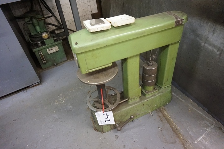 Avery Type 6402 Hardness Tester